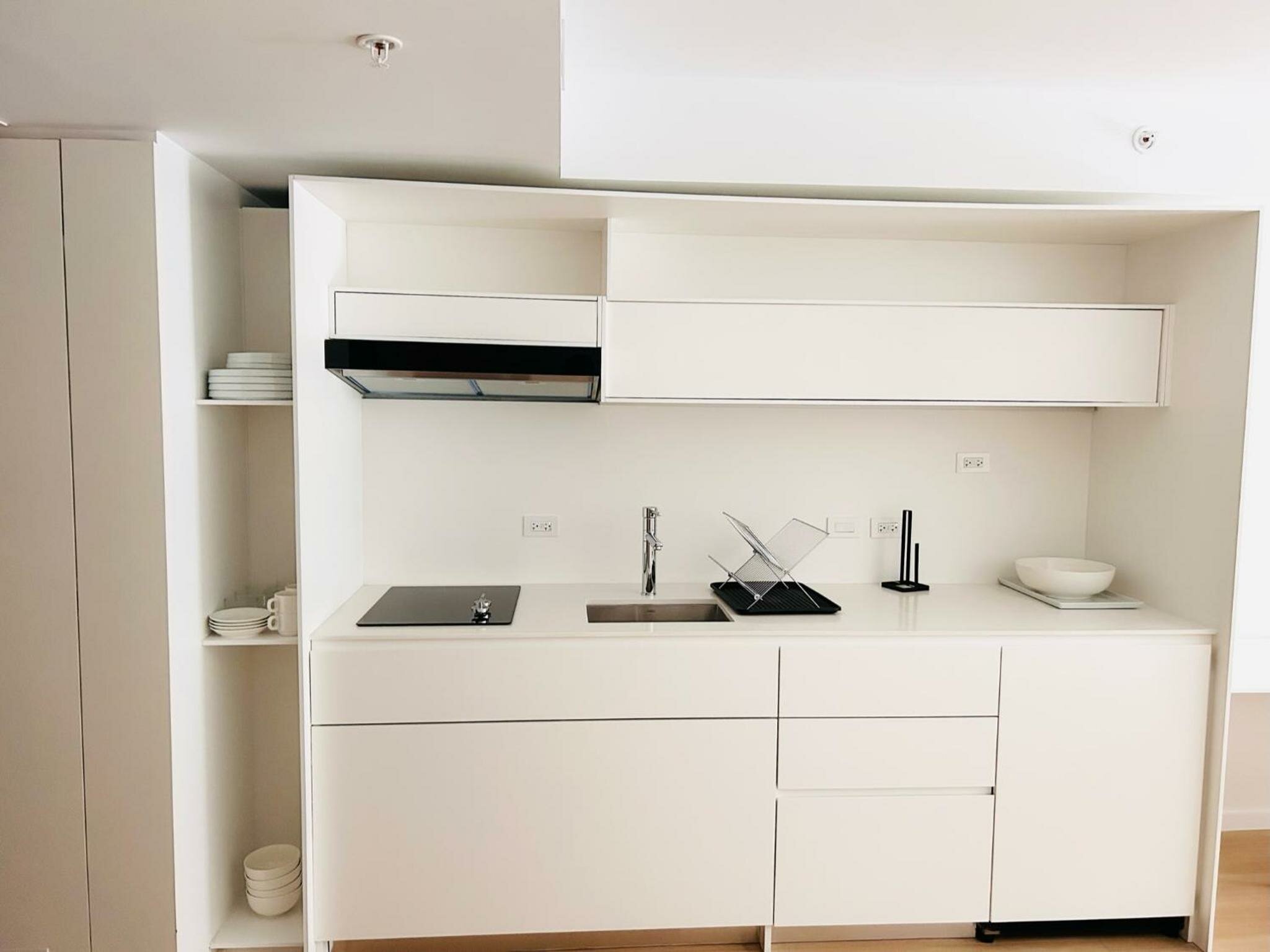 Deluxe Studio King Accessible