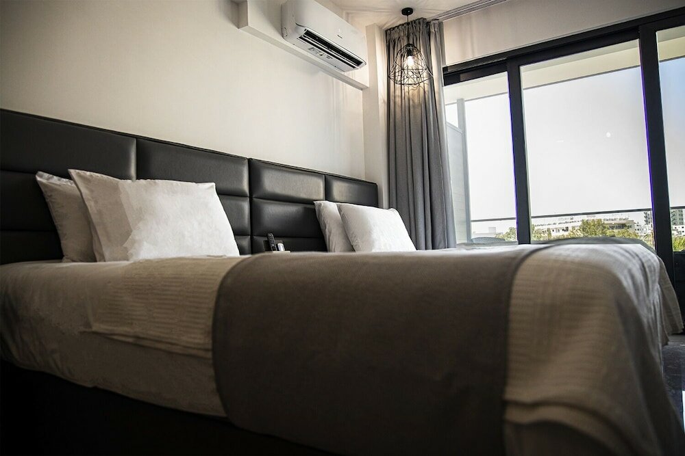 Superior Twin Room, Balcony, City View