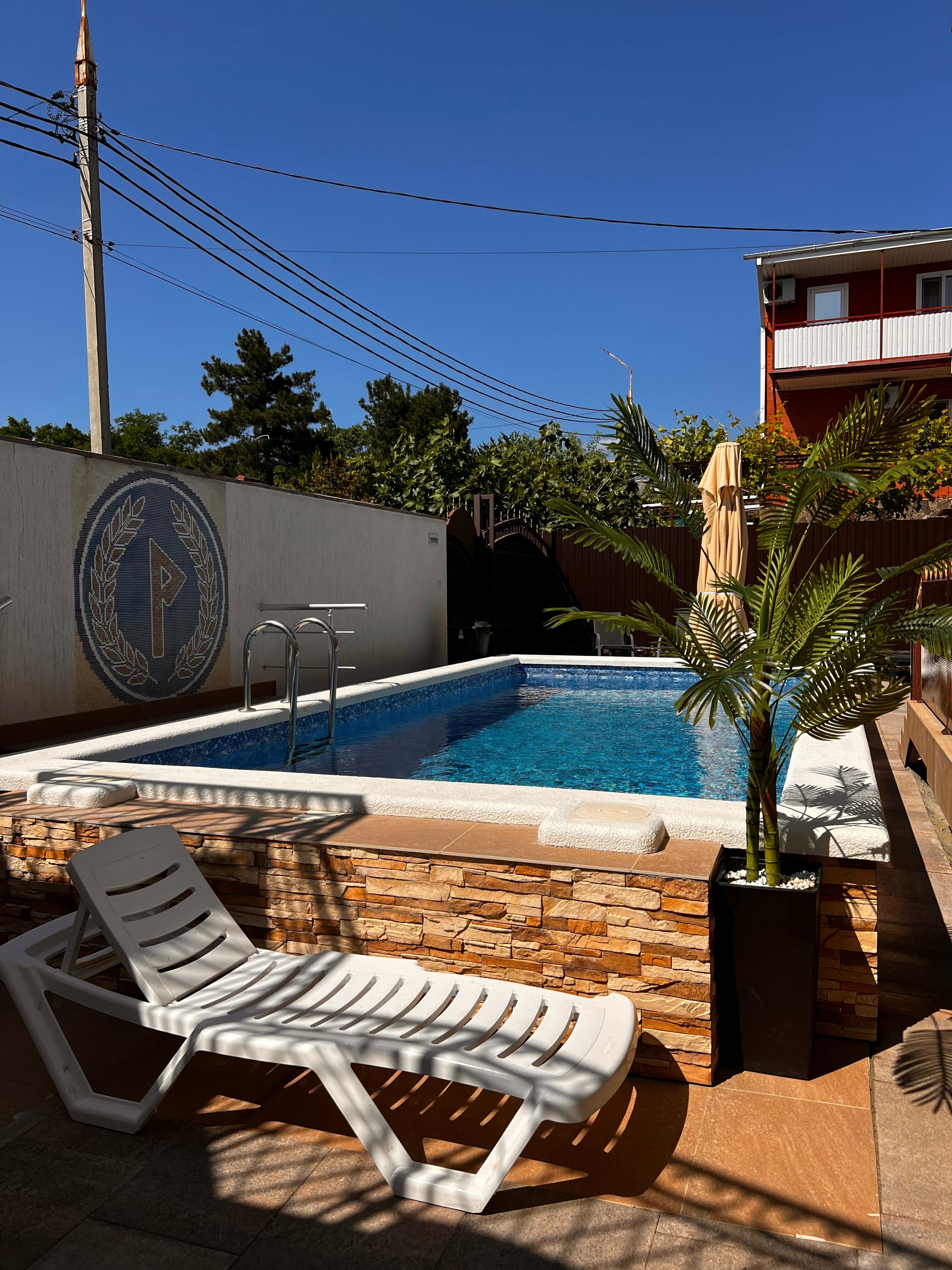 Трехместный номер с балконом