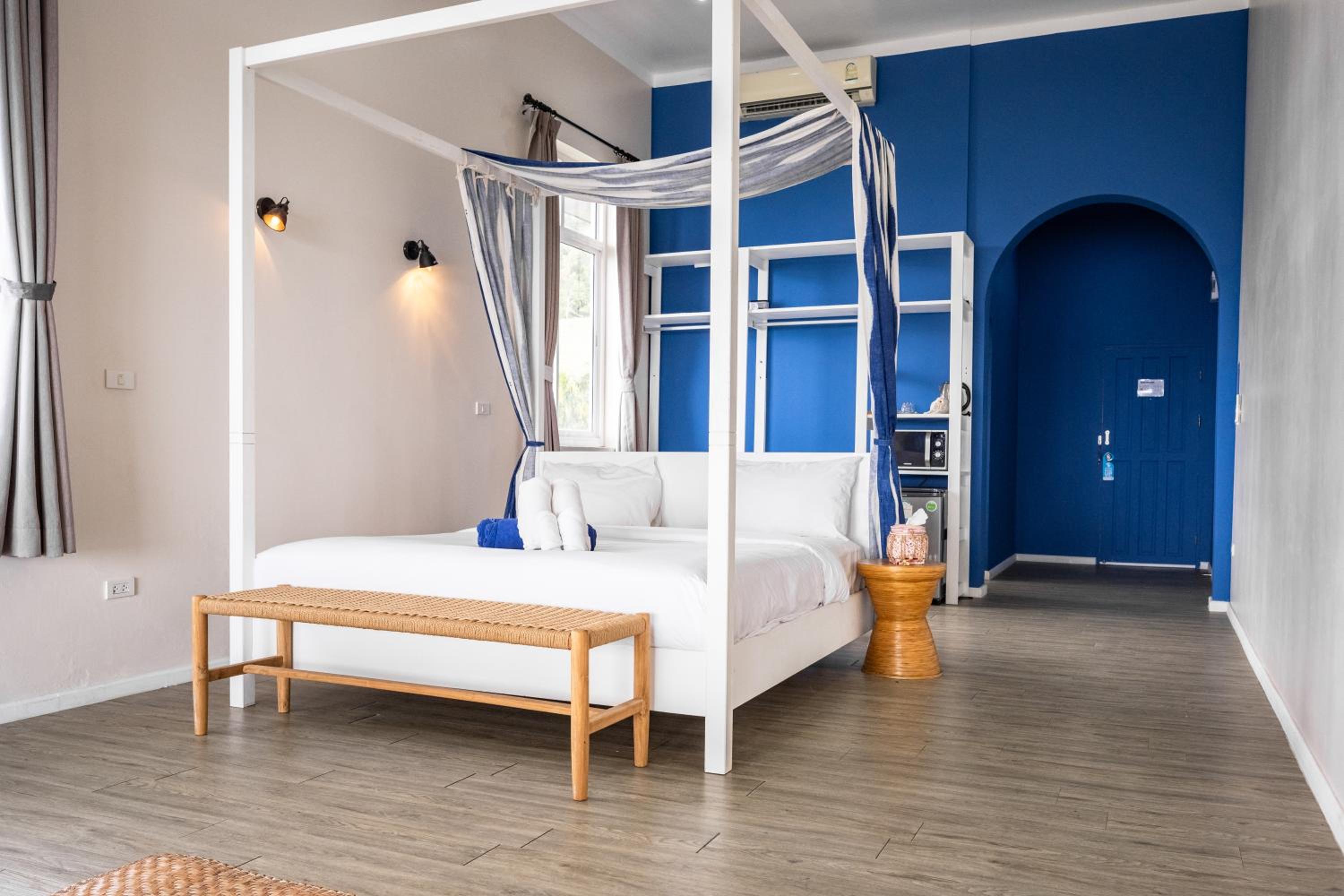 Ocean View Luxury Suite