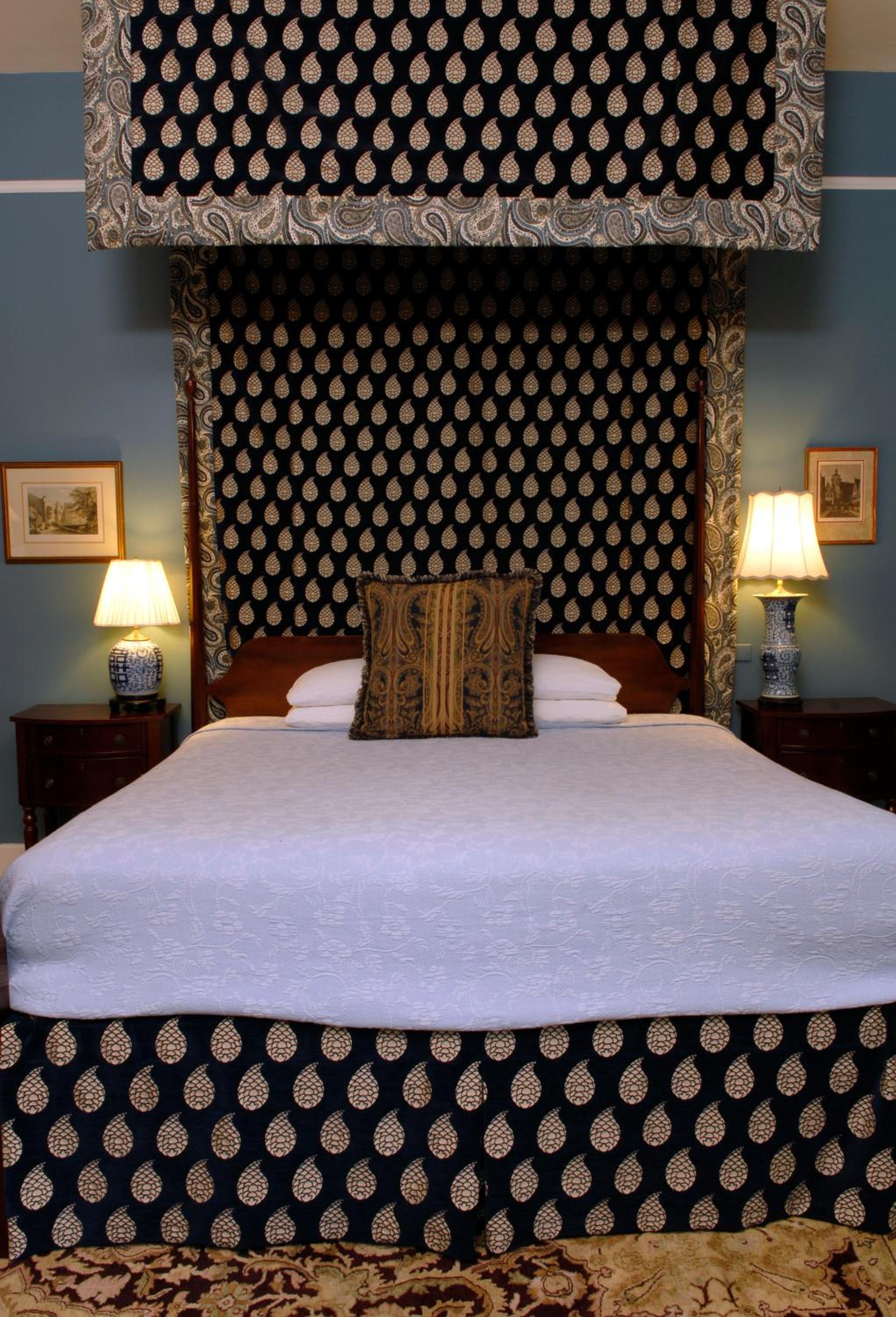 Leckhampton- King Room 302