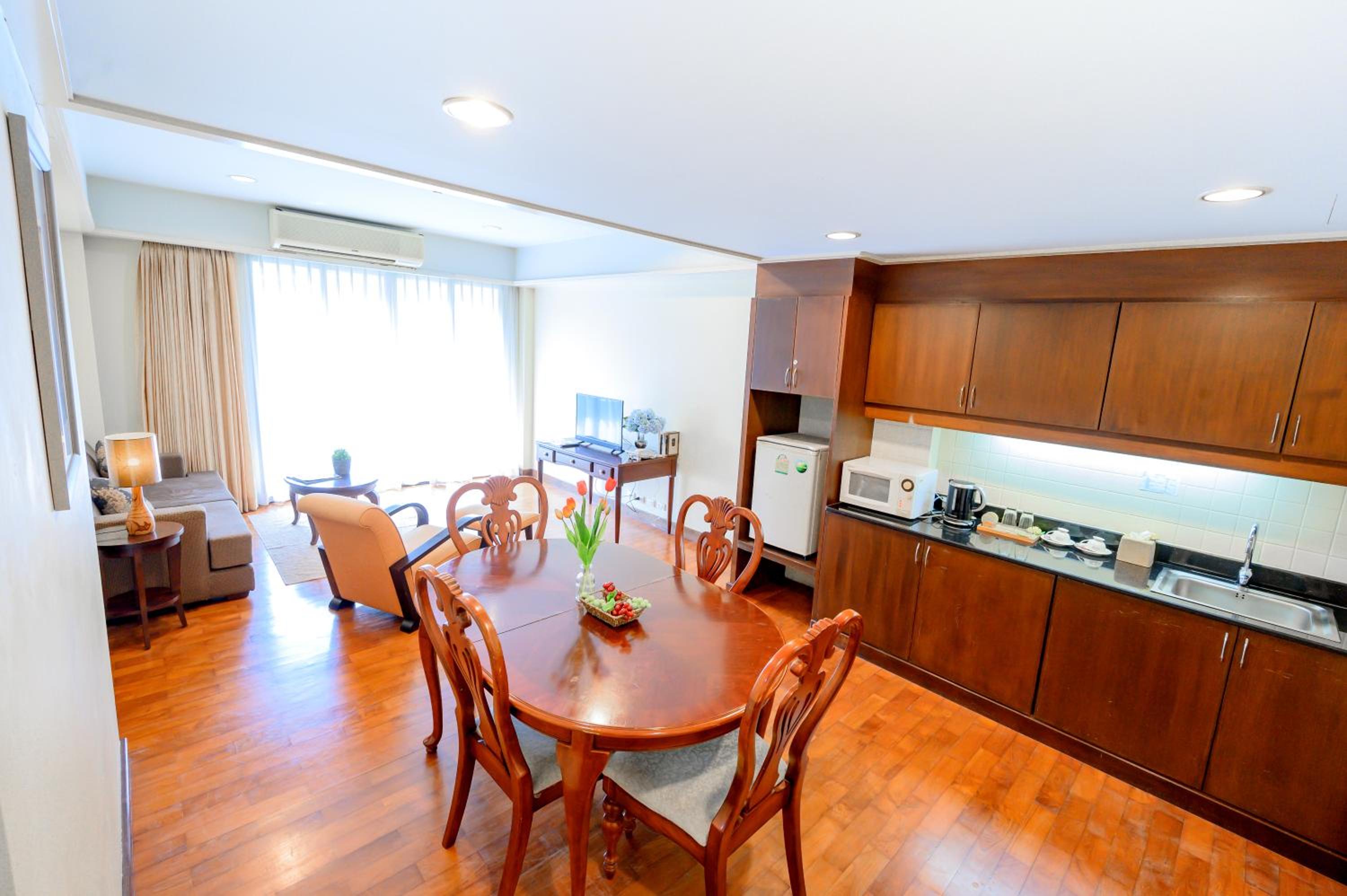 One-Bedroom Suite
