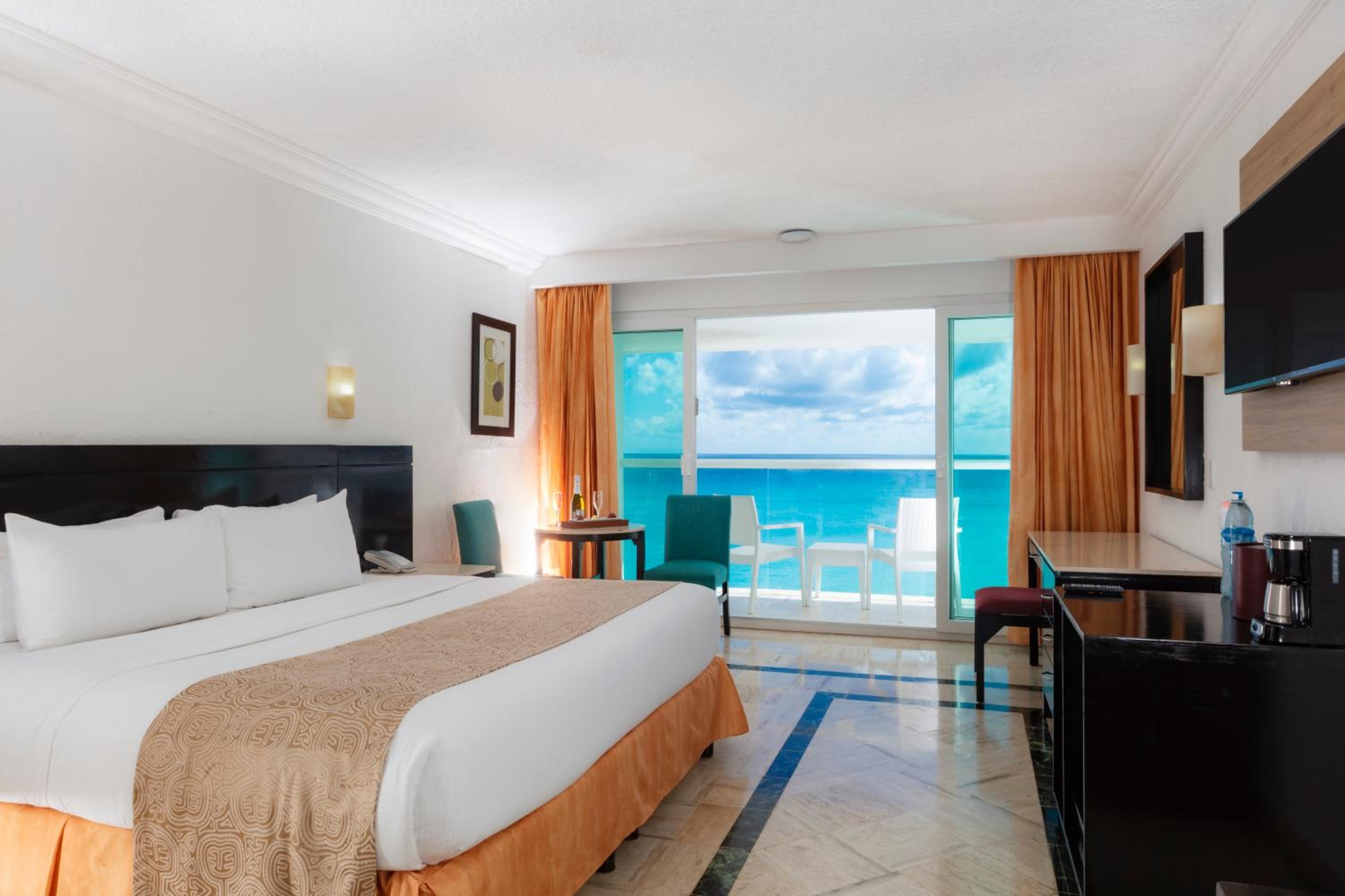 Deluxe Room With Ocean View