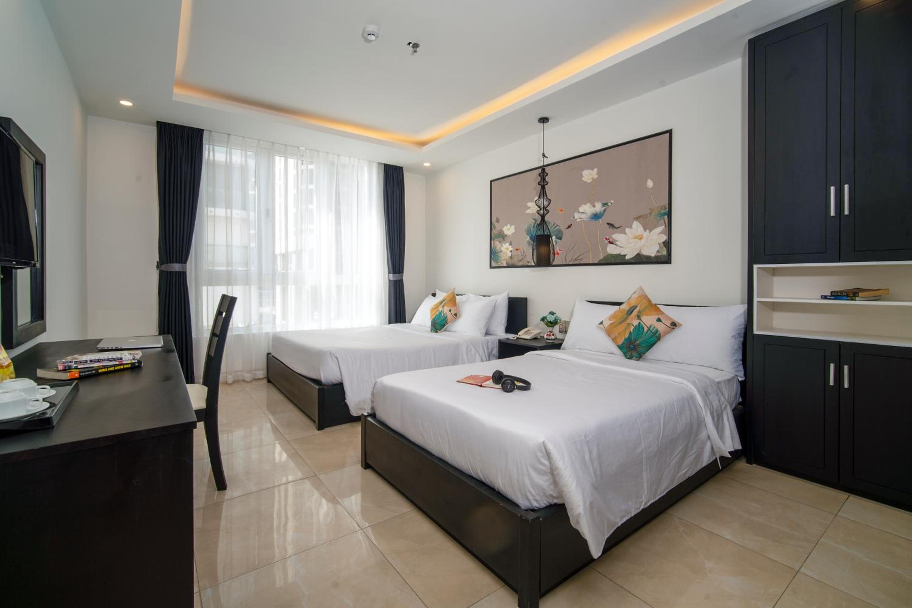 Deluxe Triple Room - City View