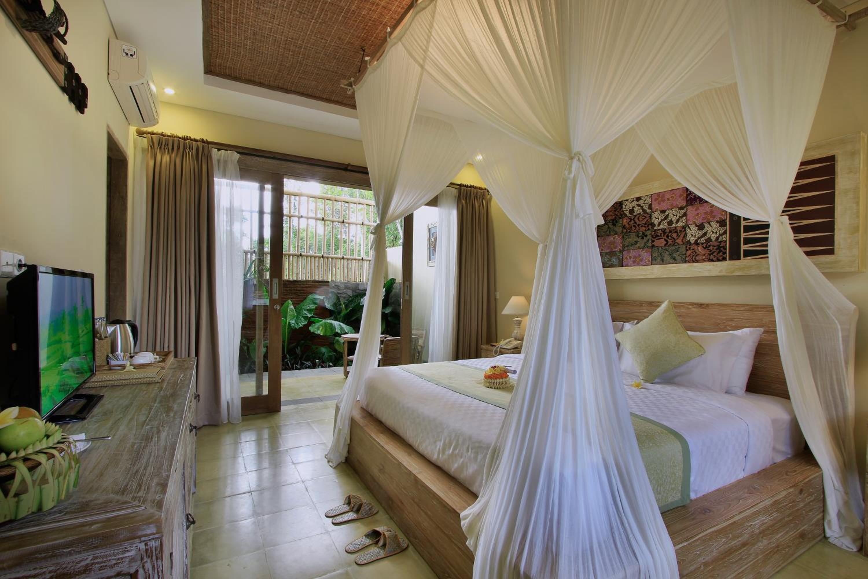Super Deluxe with Garden View and Daily Afternoon Tea