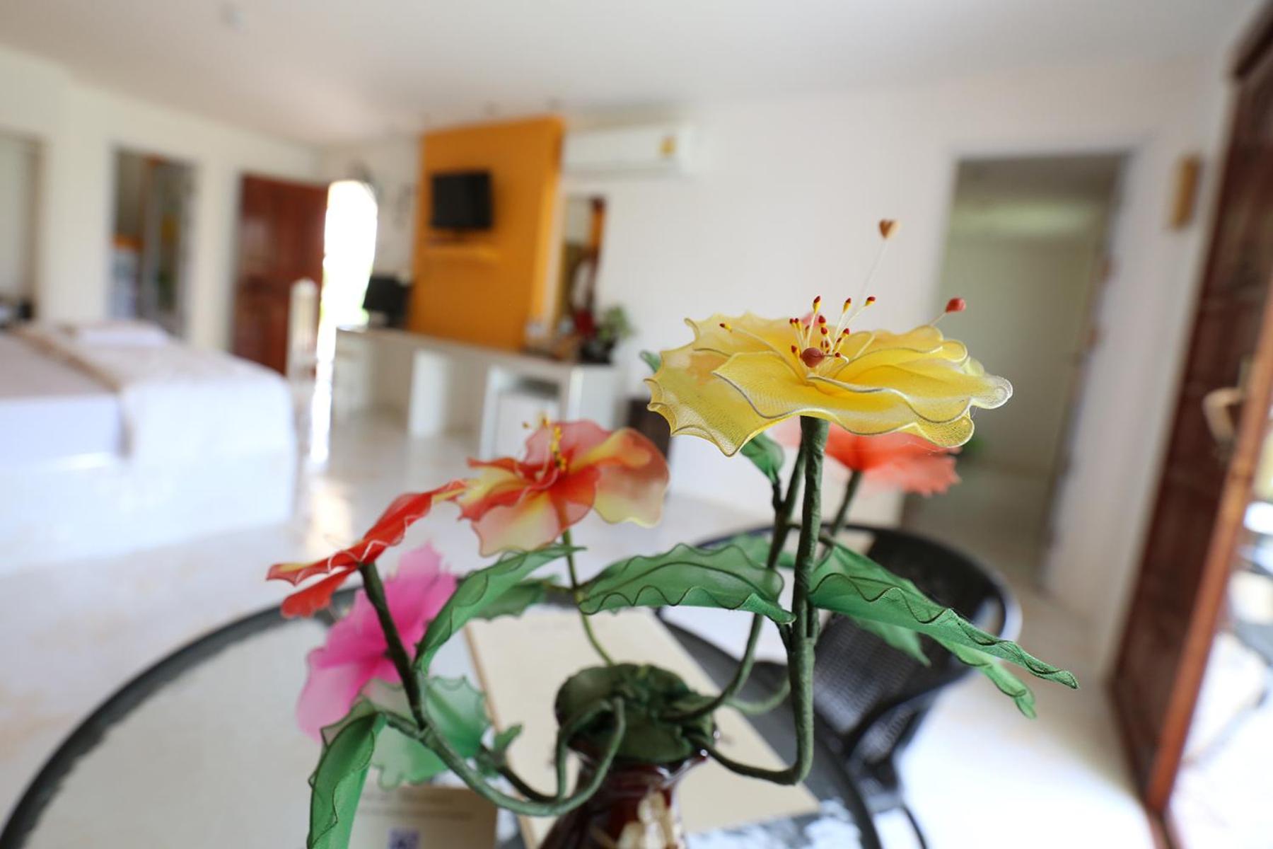 Deluxe Family Room - Pool View