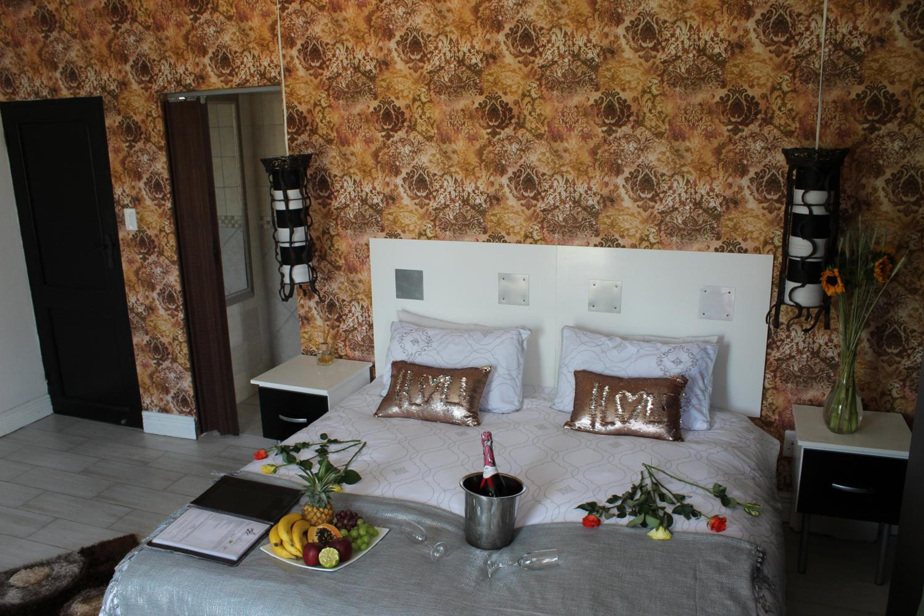 Deluxe Double Room With Jacuzzi Bath