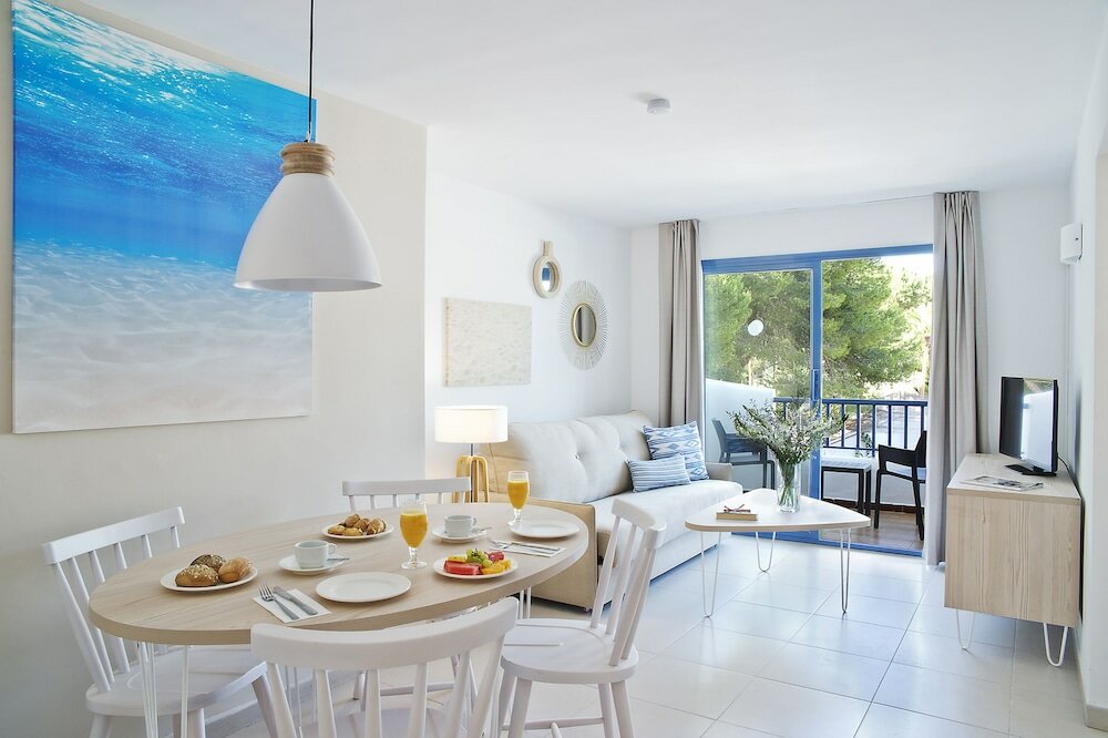 Apartment, 1 Bedroom, Balcony (2 adults + 2 children)