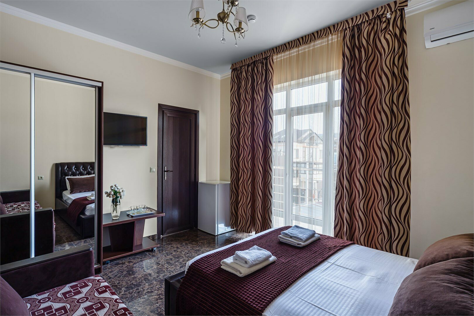 СЕМЕЙНЫЙ (КОРПУС МАНОЛИС) на 1 этаже