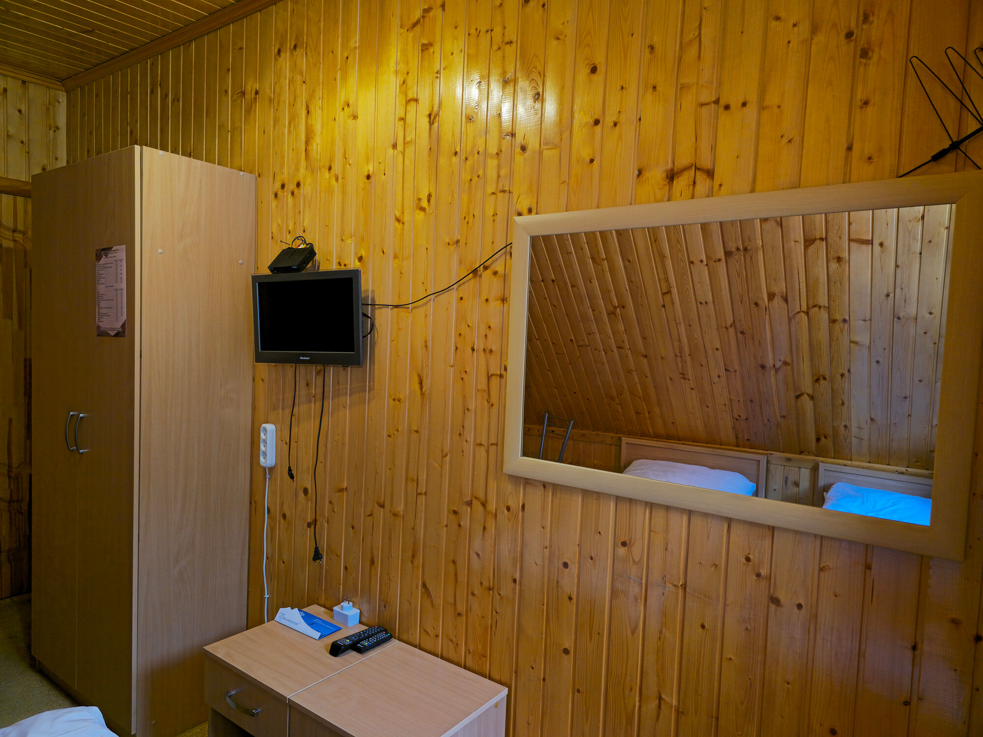 Стандарт мансардный с видовым балконом (две раздельные кровати)