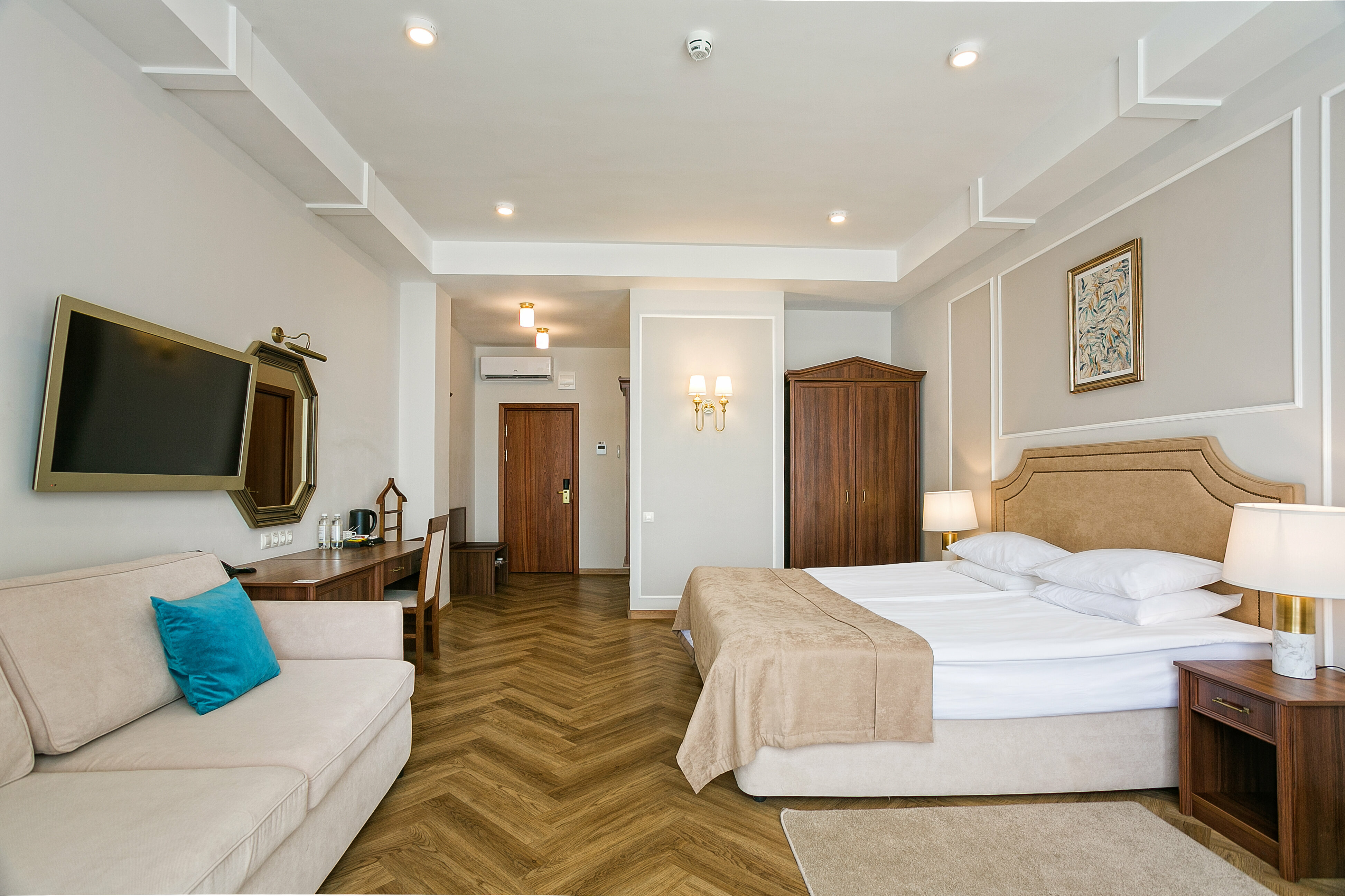 СУПЕРИОР С ВИДОМ НА МОРЕ