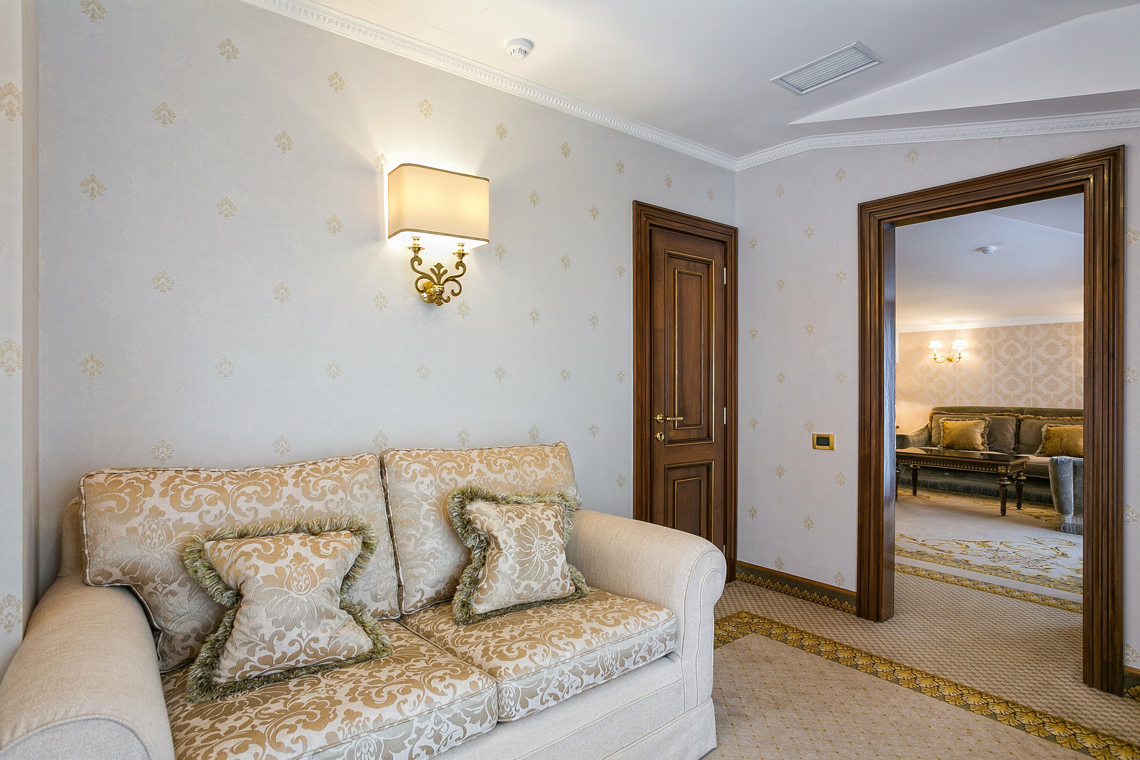 АПАРТАМЕНТЫ "МИЛАН"