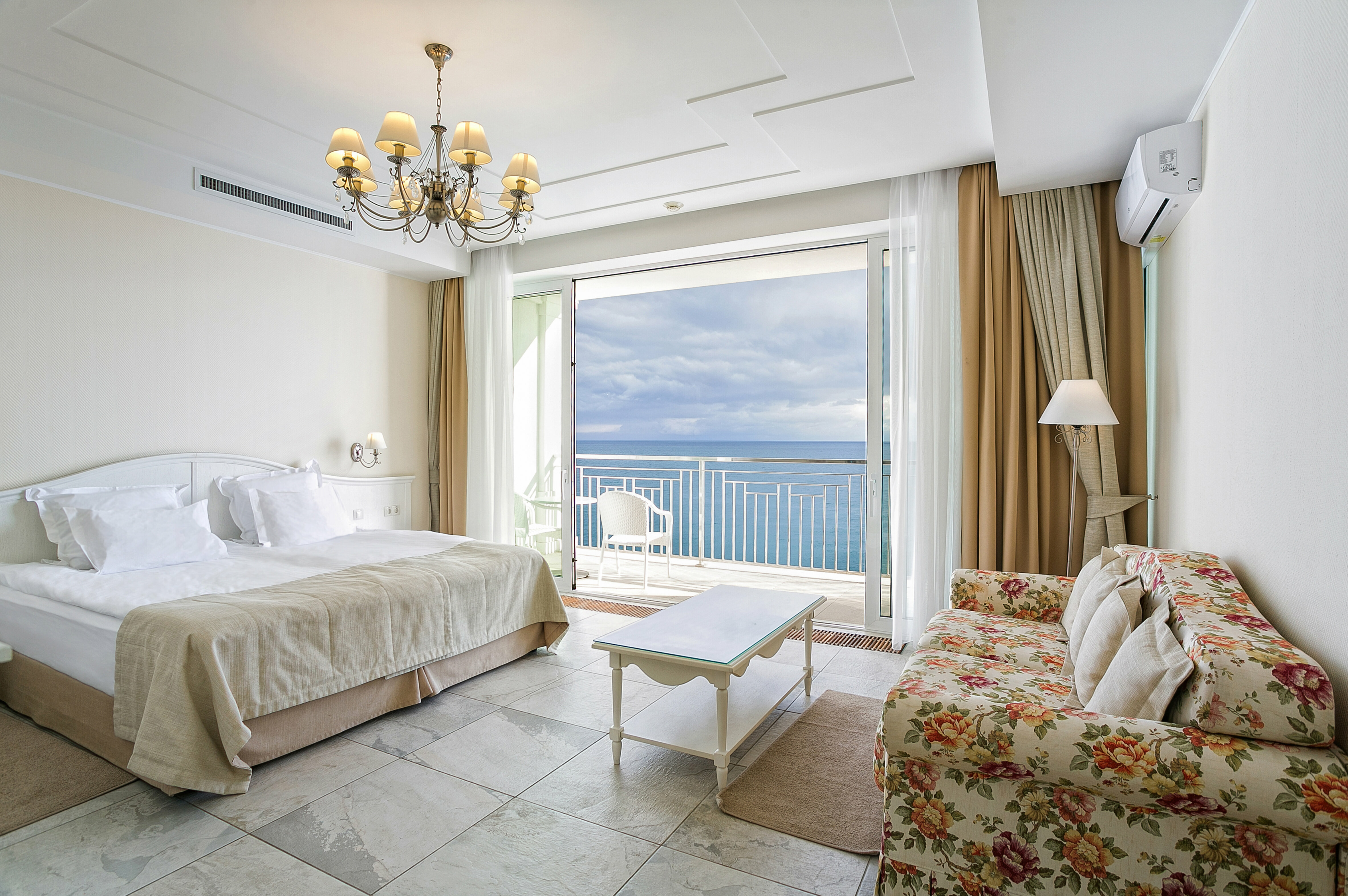 ДЕ ЛЮКС (Сон у моря)