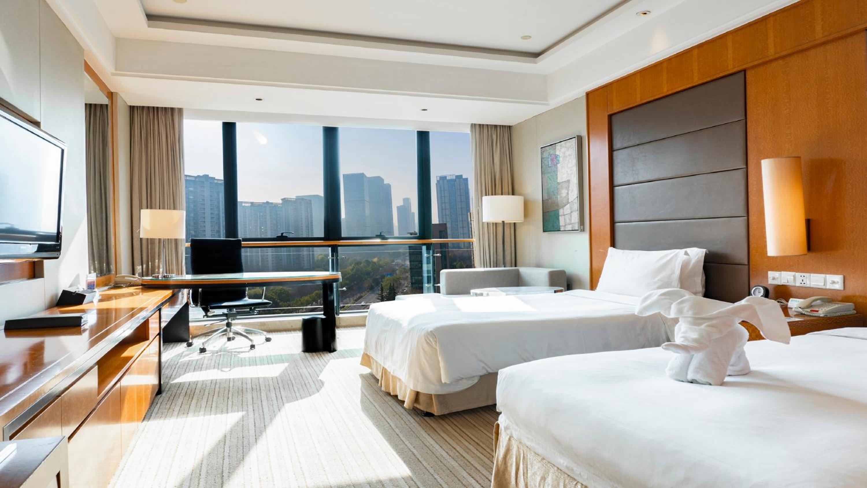 Standard Twin Room With View 