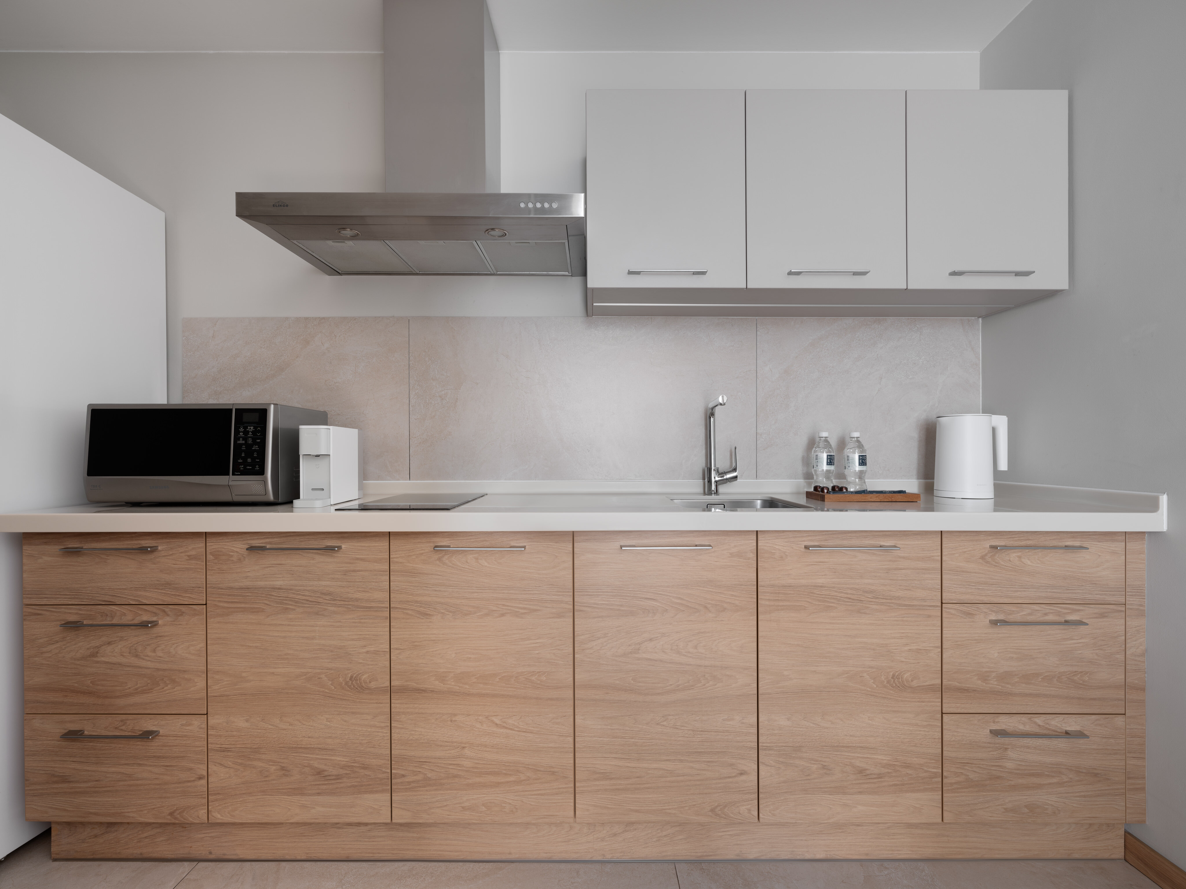 Люкс 2х комнатный с 1спальней, балкон, вид на море