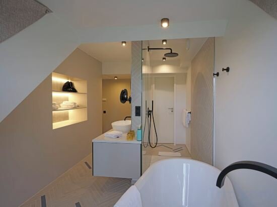 Superior Suite With City View