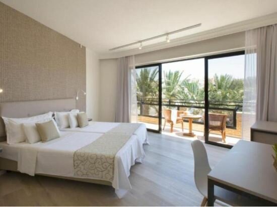 Superior Twin Room with Side Sea View