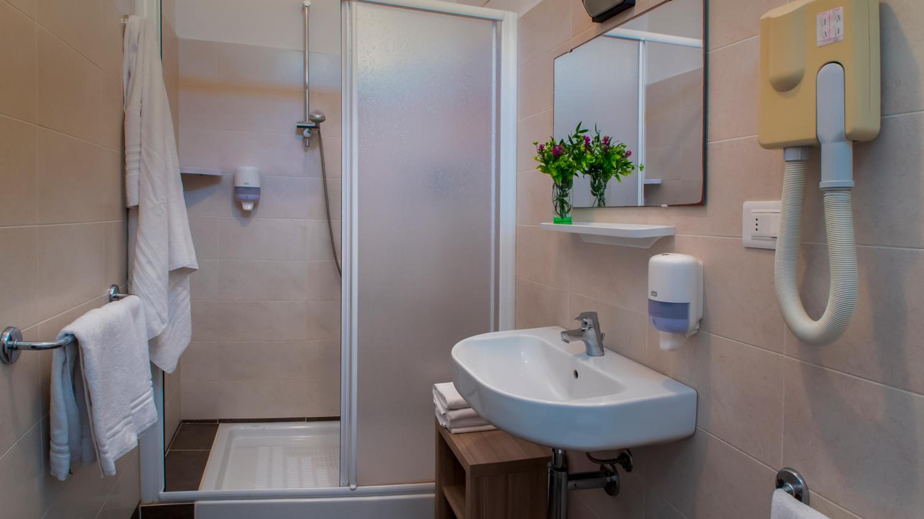 Double or Twin Room with Balcony and Sea View