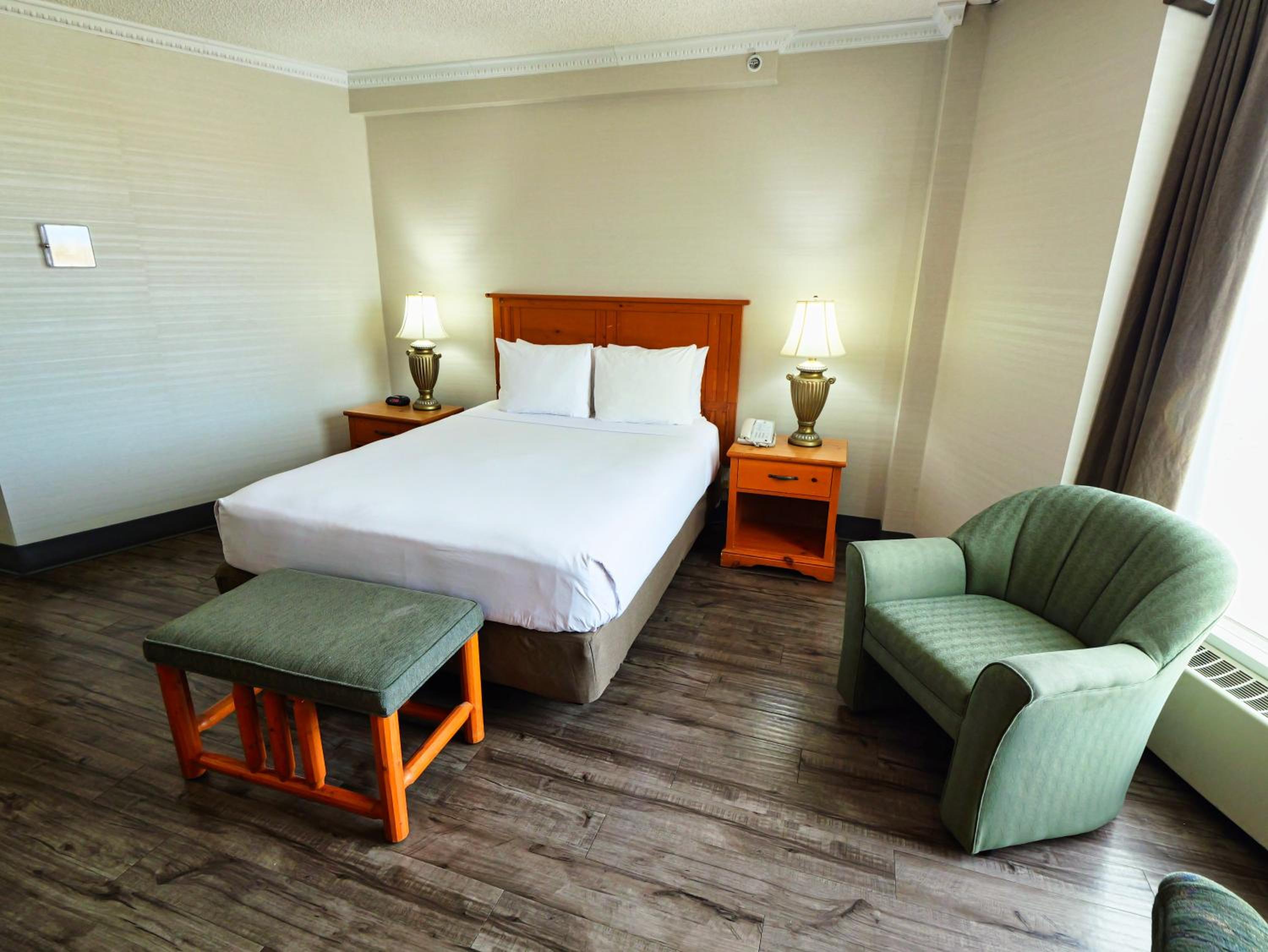 Queen Room