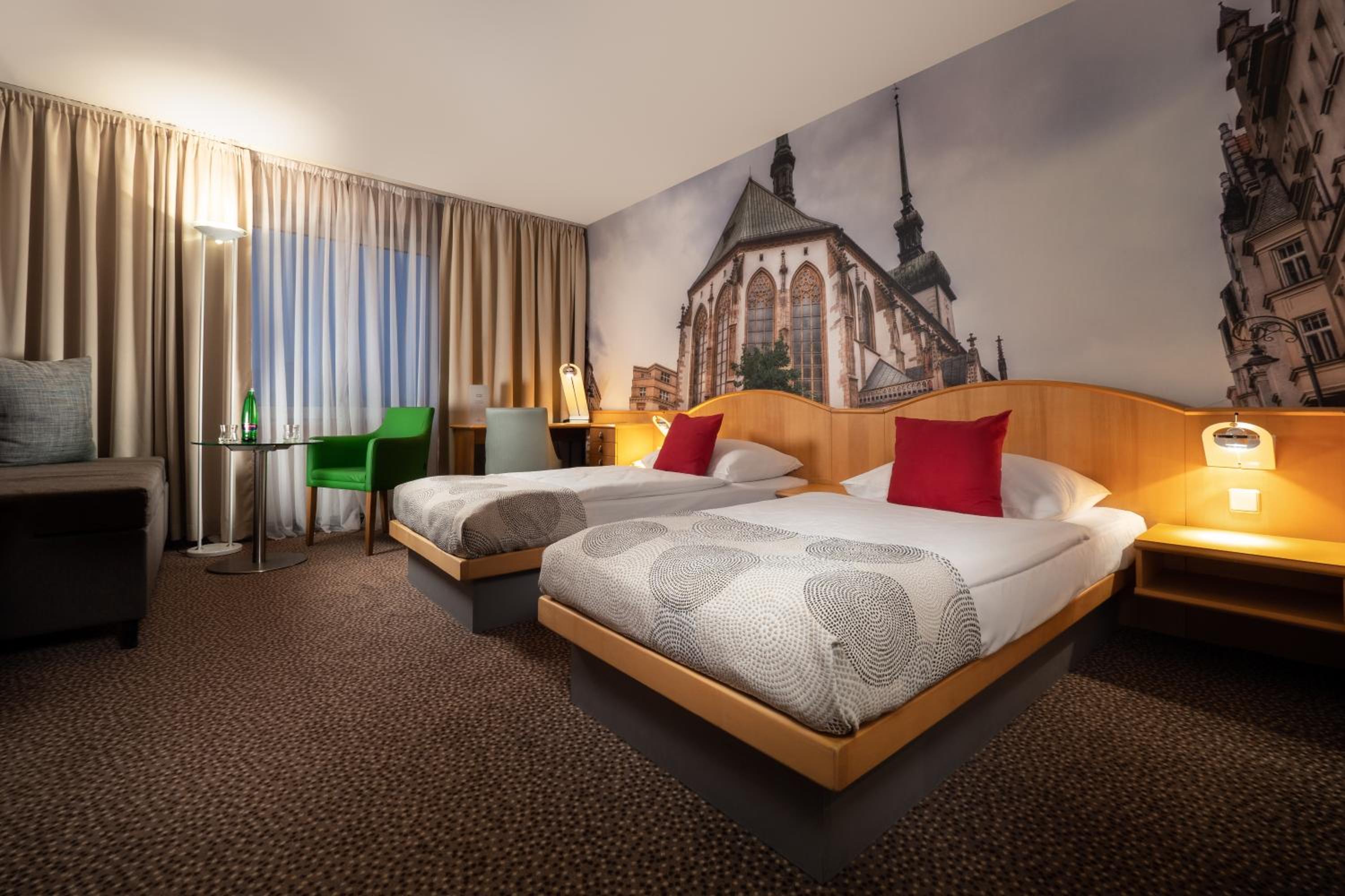 Standard Twin Room