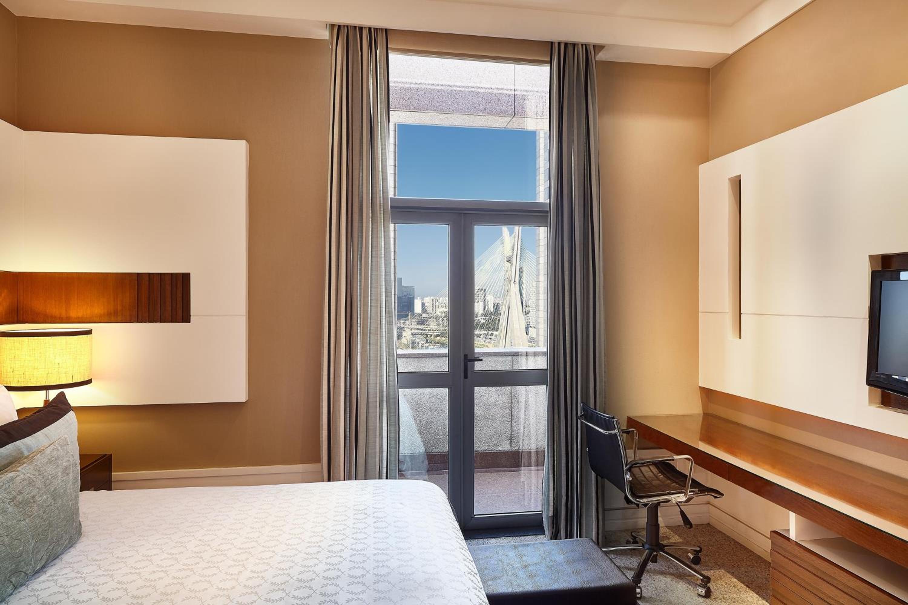 Two-Bedroom Presidential Suite