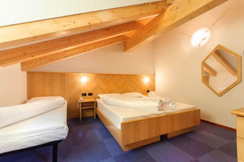 Трехместный номер «Классик» в Hotel Bellamonte