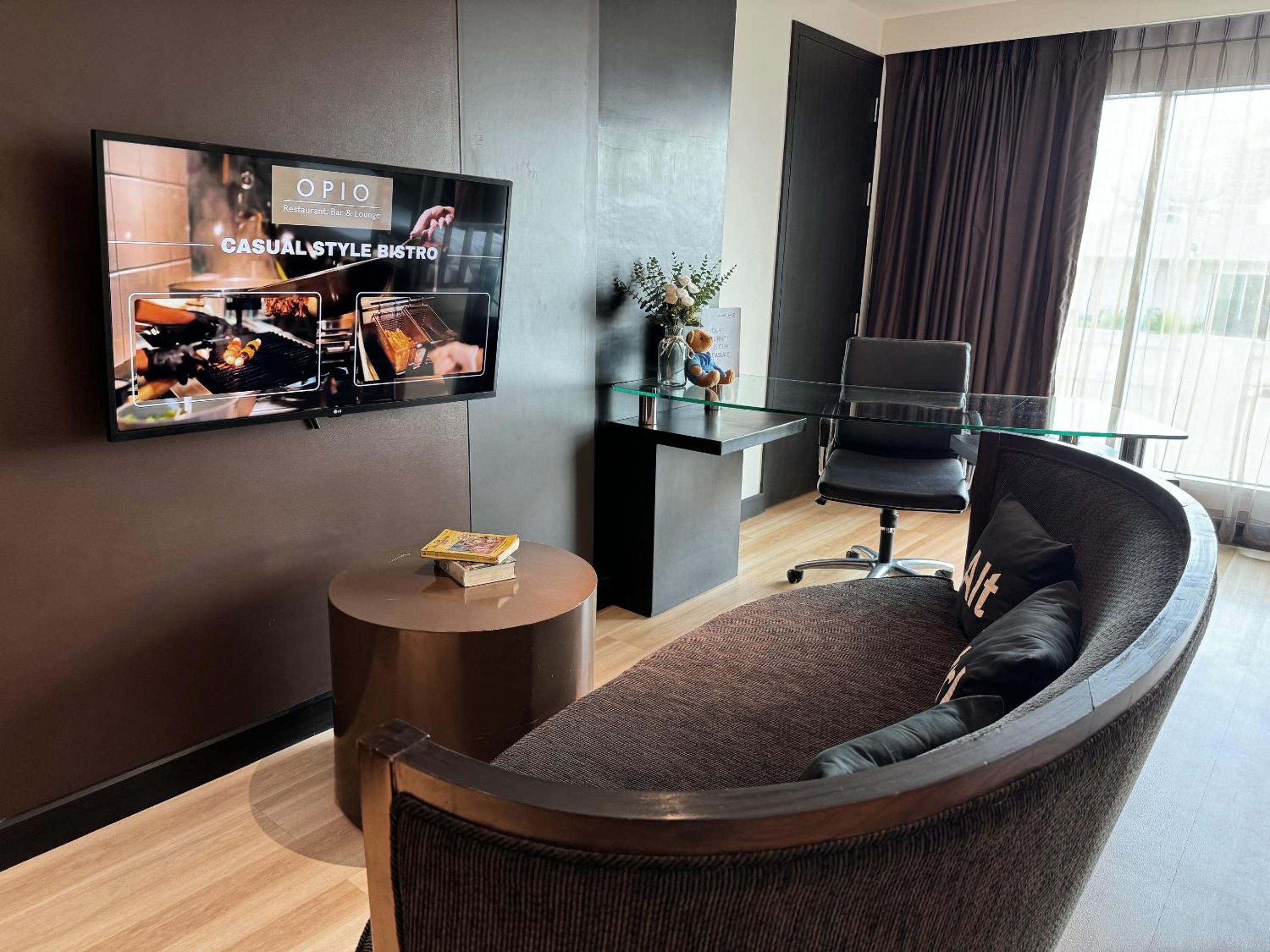 Family Suite with Bunk Bed