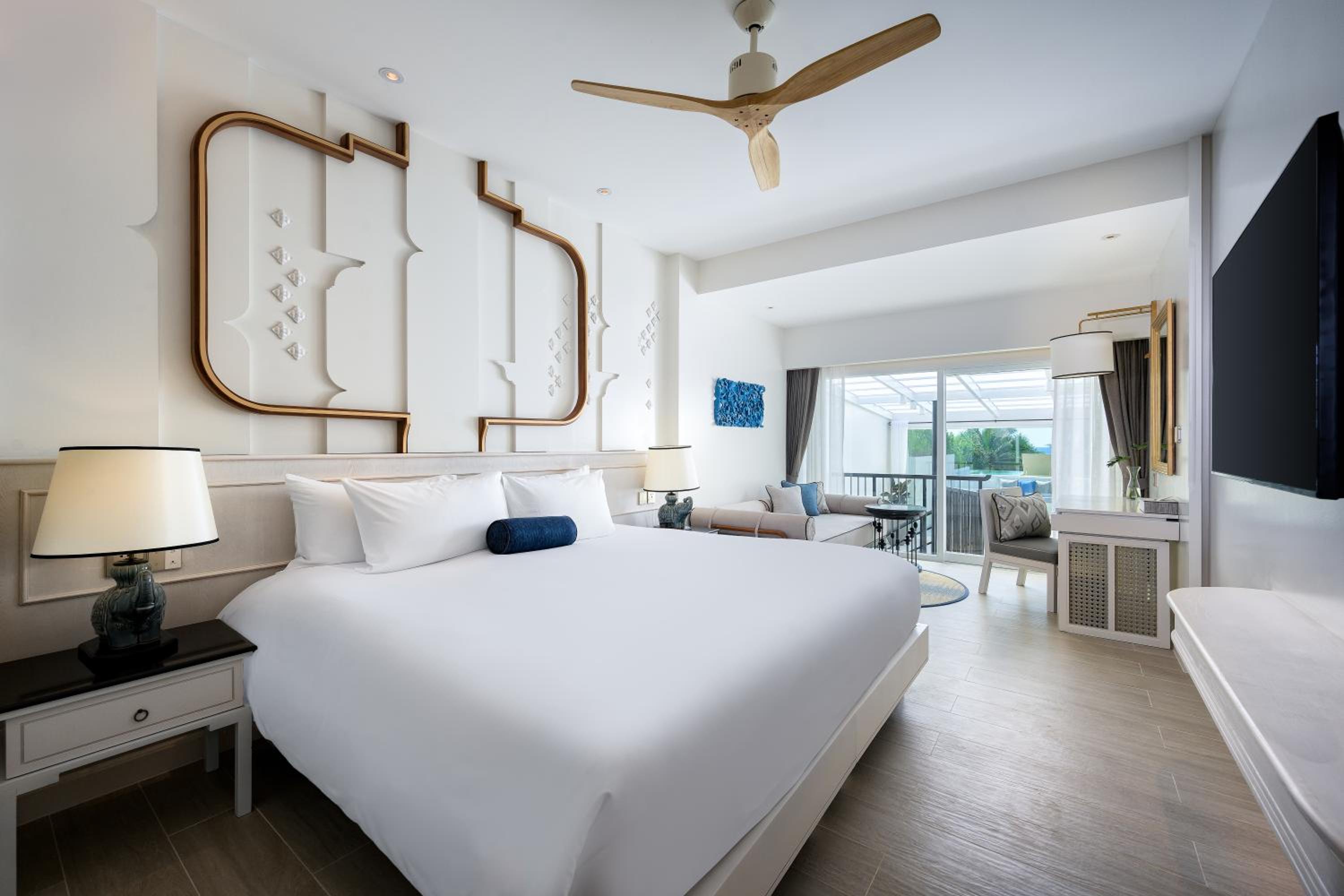 Seaview Infinity Pool 2-Bedroom Duplex Suite