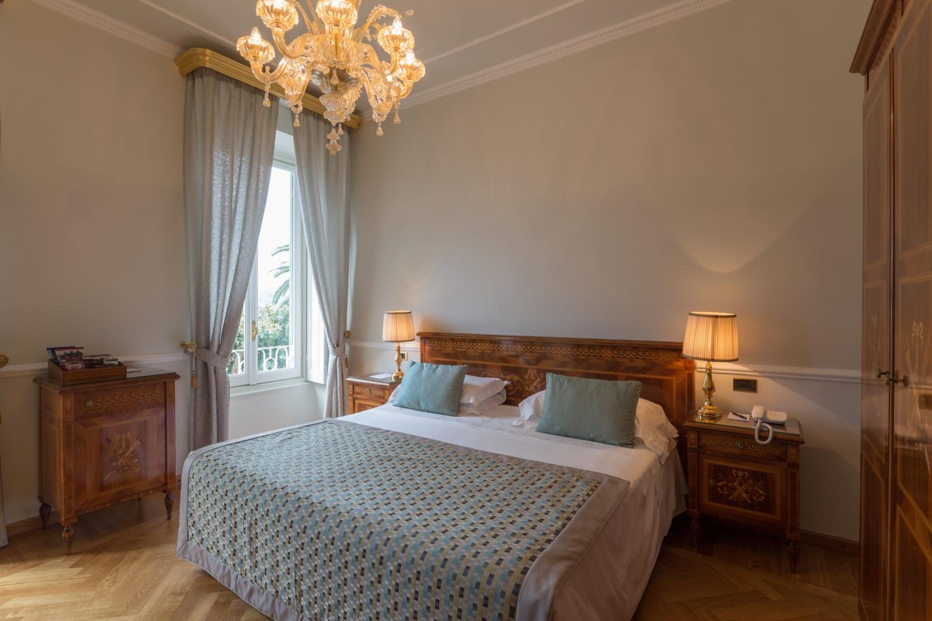 Double or Twin Room with Sea View and Balcony