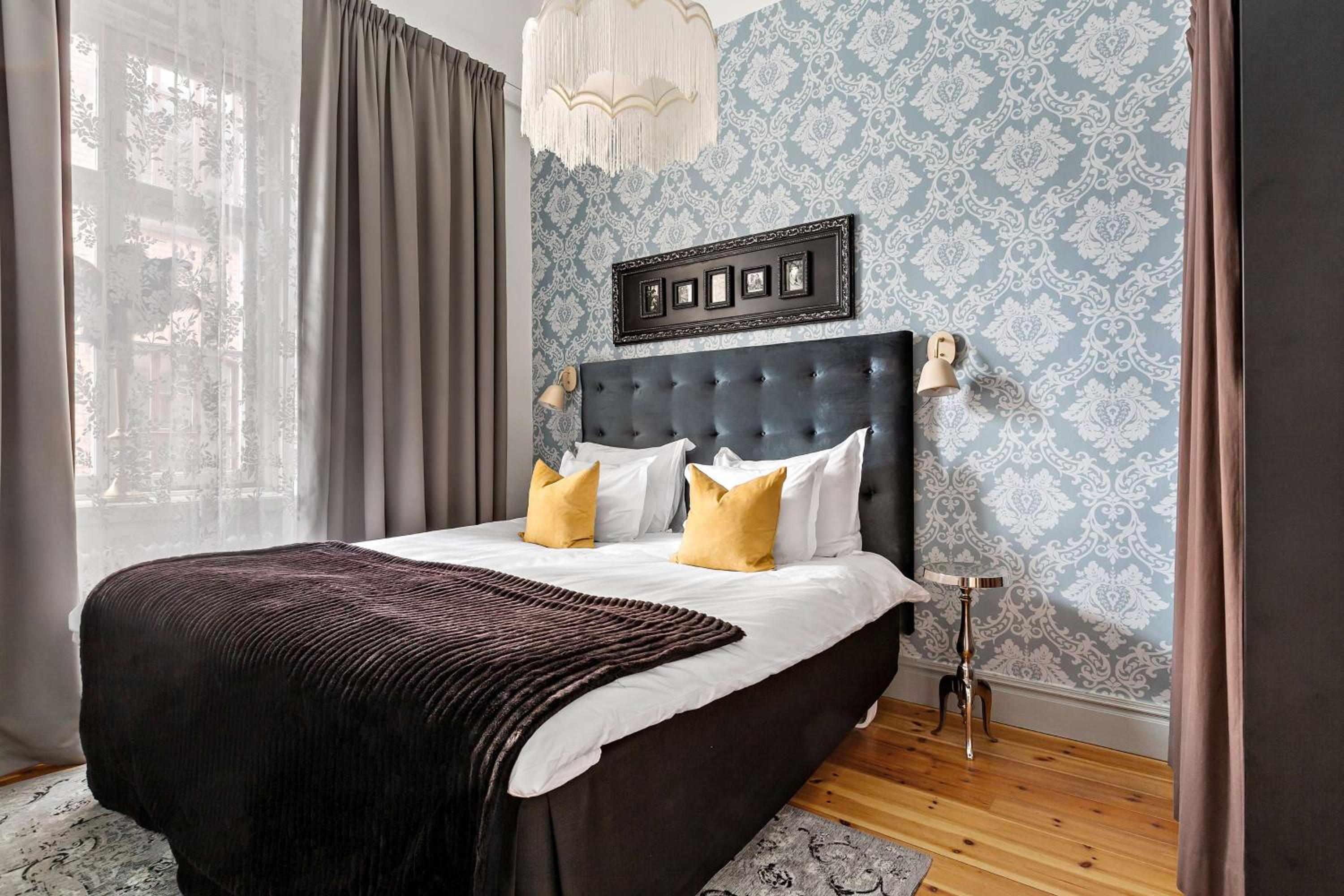 King Room - Non-Smoking