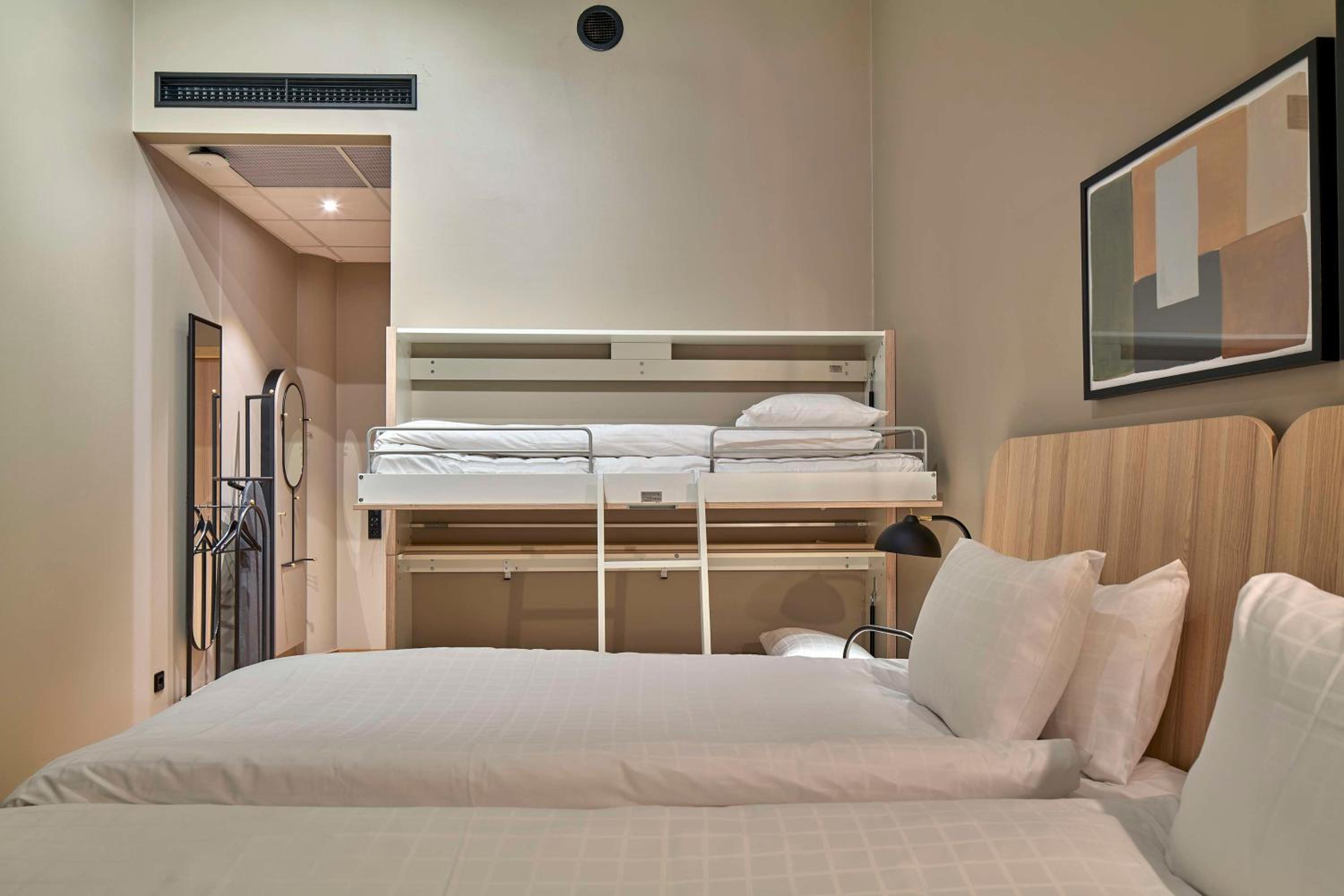 Family Room without Window