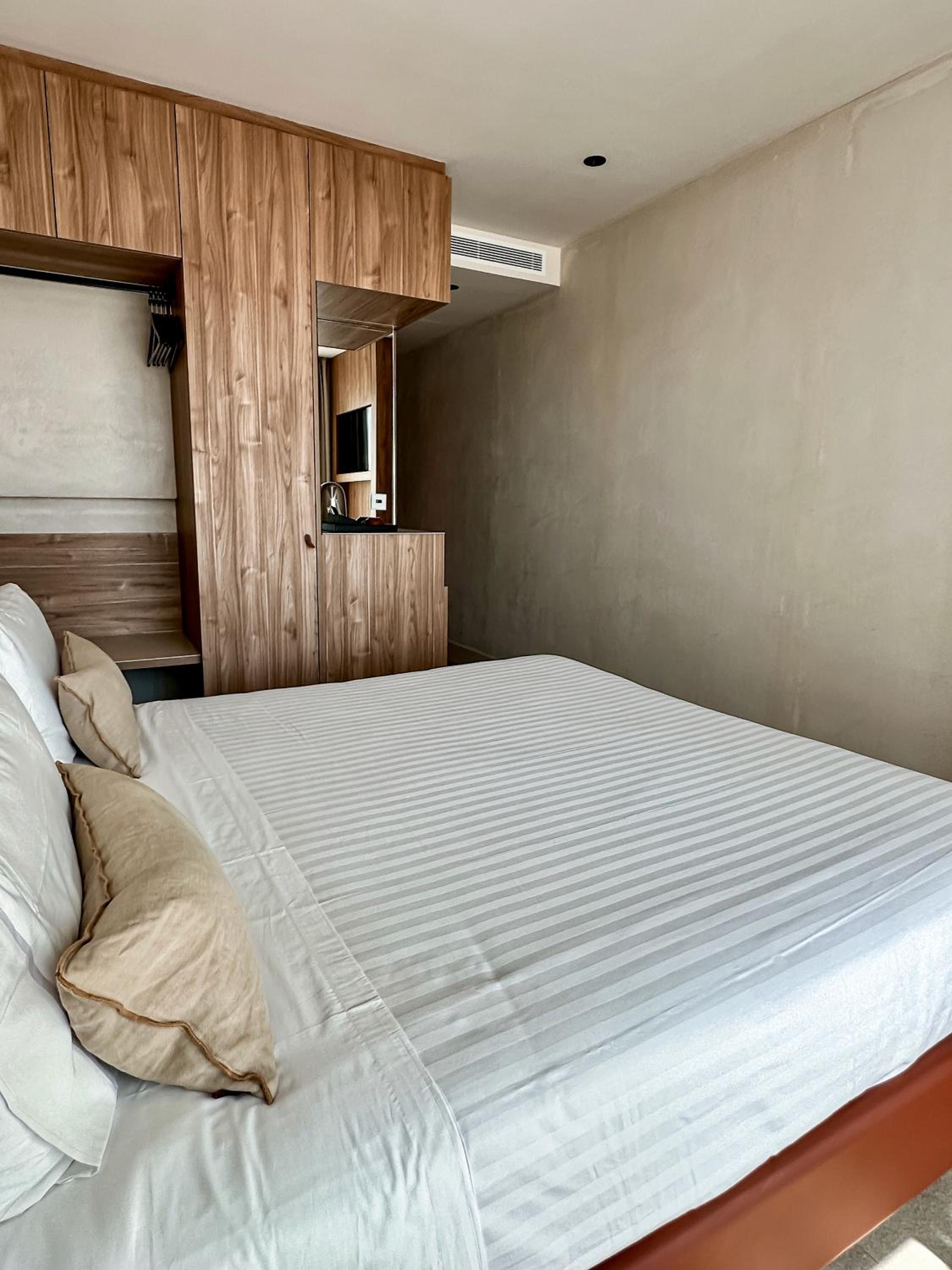 Double or Twin Room with Pool View