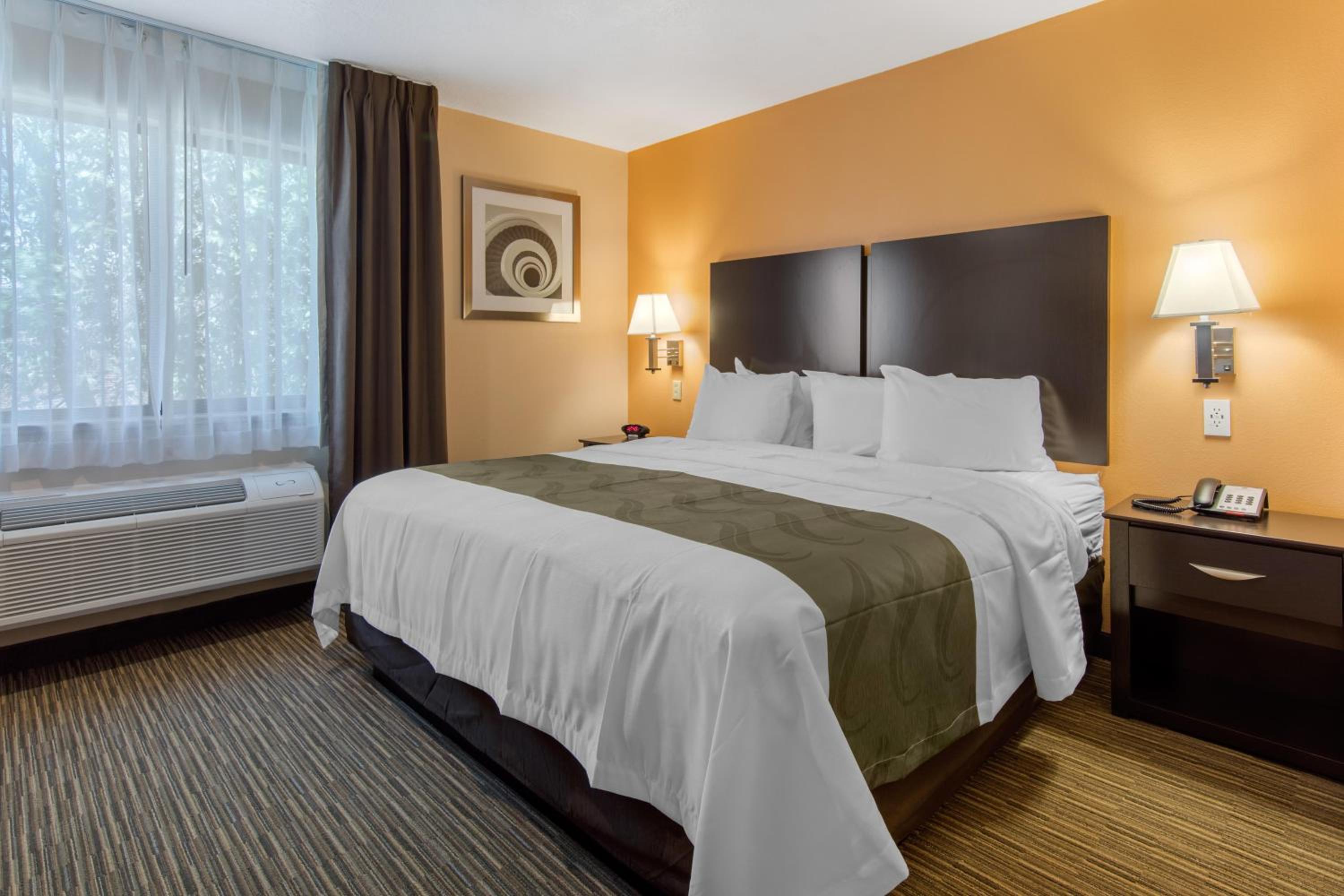 King Room - Disability Access/Non-Smoking