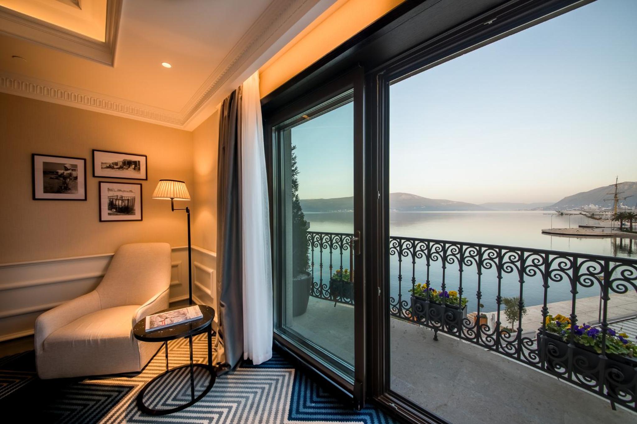 Deluxe Double Room with Sea View