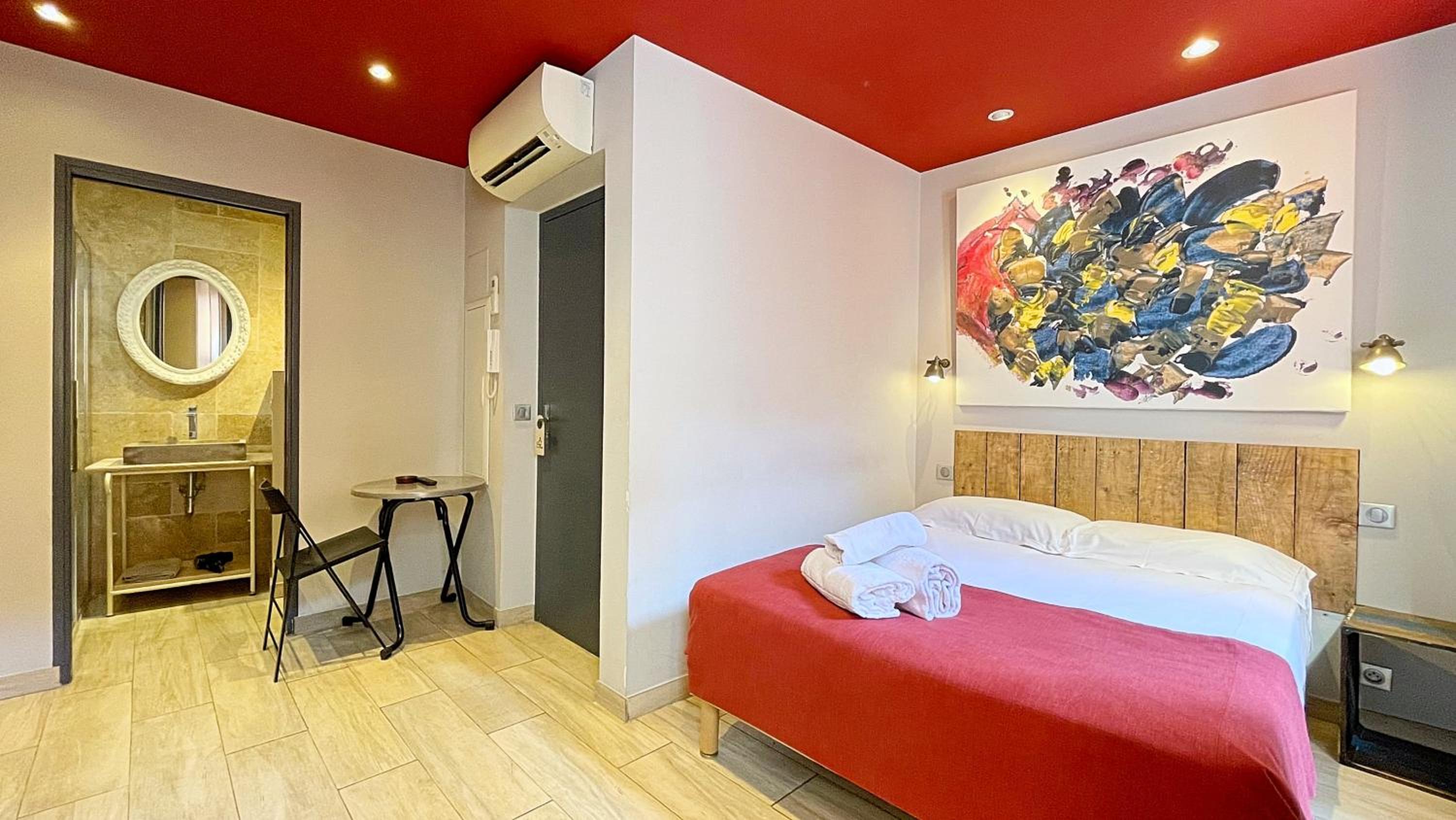 Studio 1-2 Adults (without elevator)