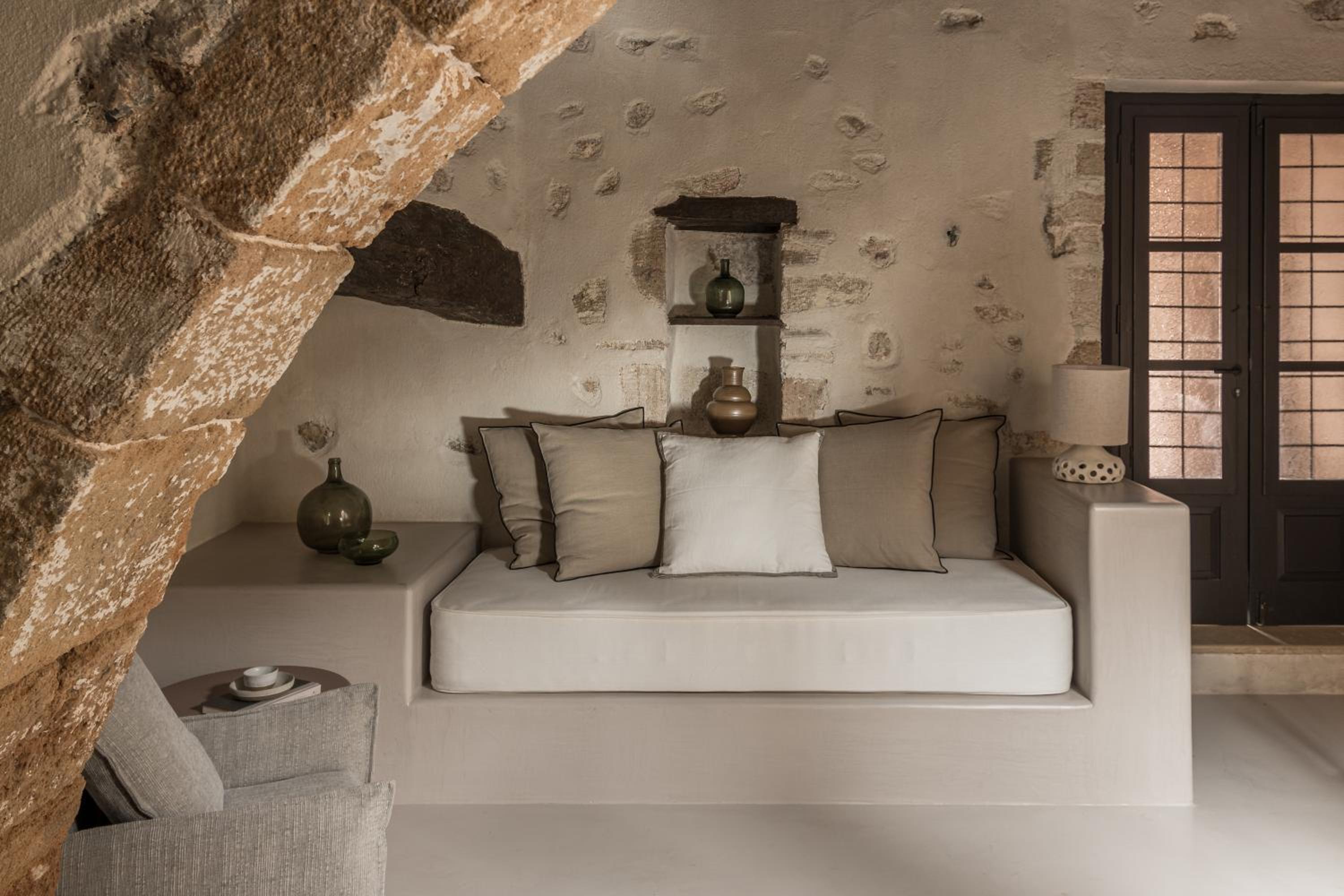 One Bedroom Traditional Apartment