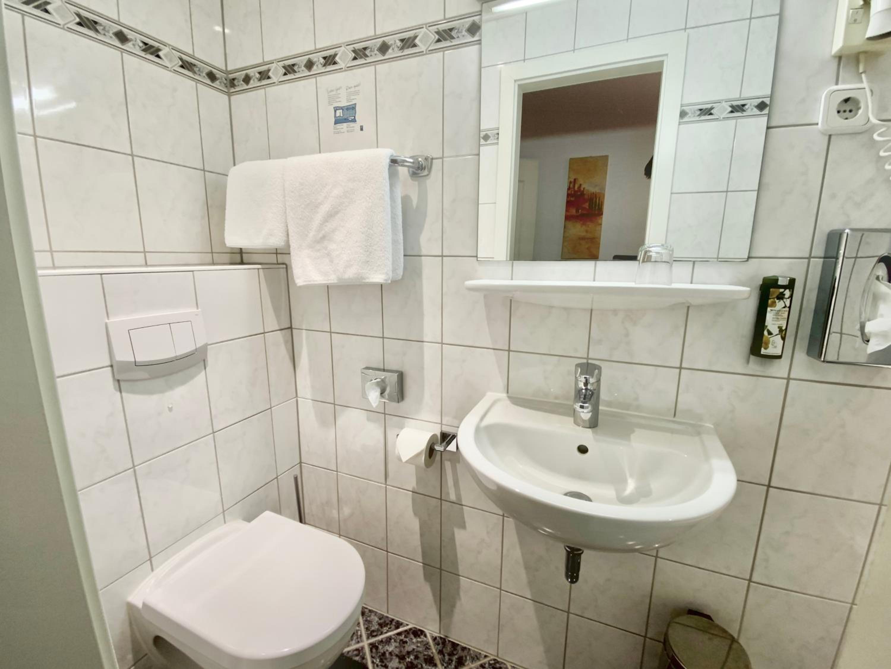 Economy Single Room