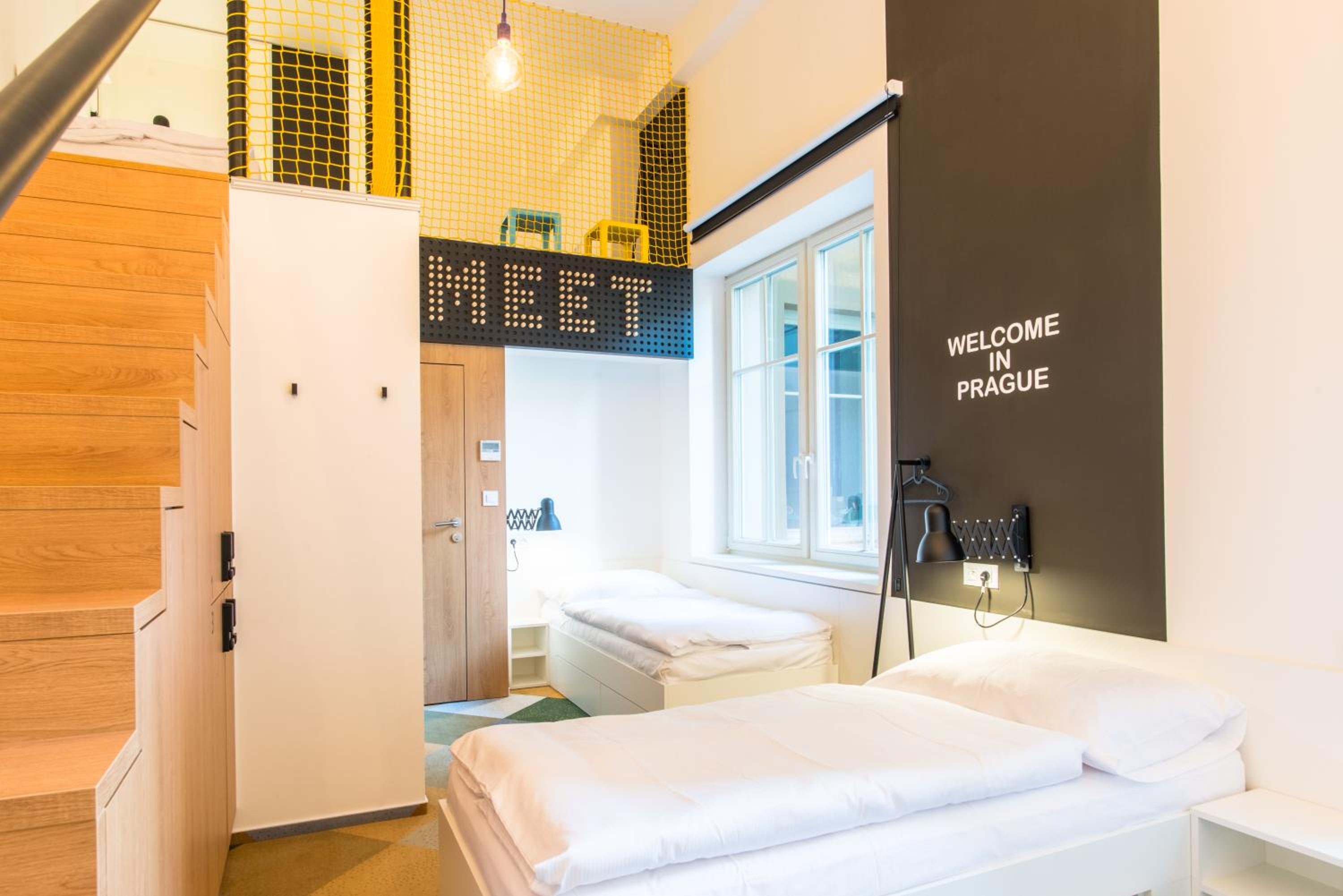  Bed in Mixed Dormitory Room 