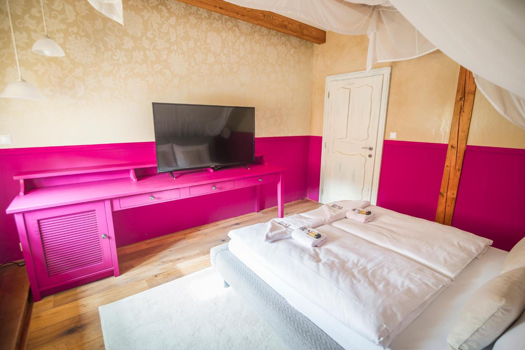 Deluxe Double Room with Castle View