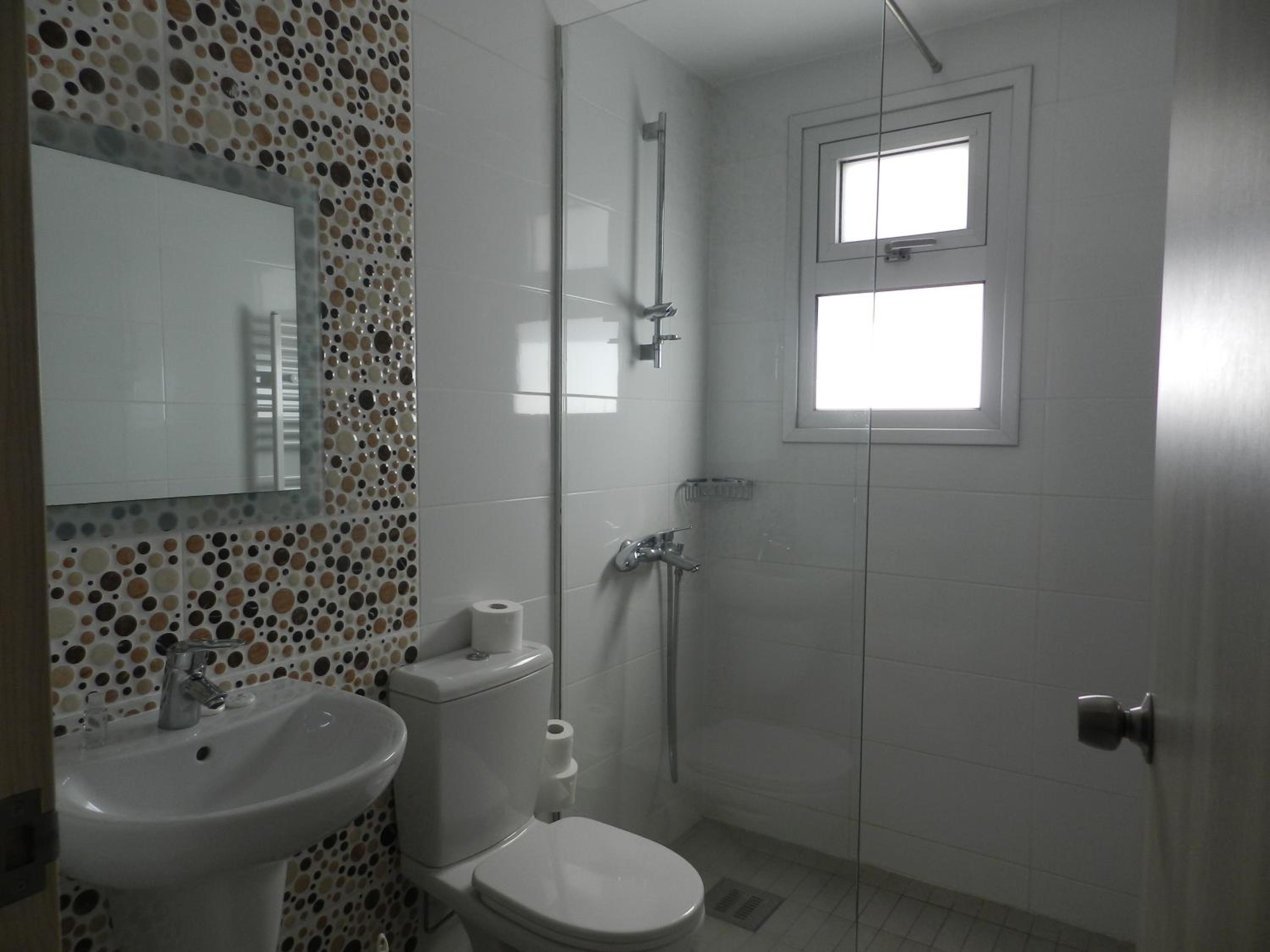 Deluxe One-Bedroom Apartment