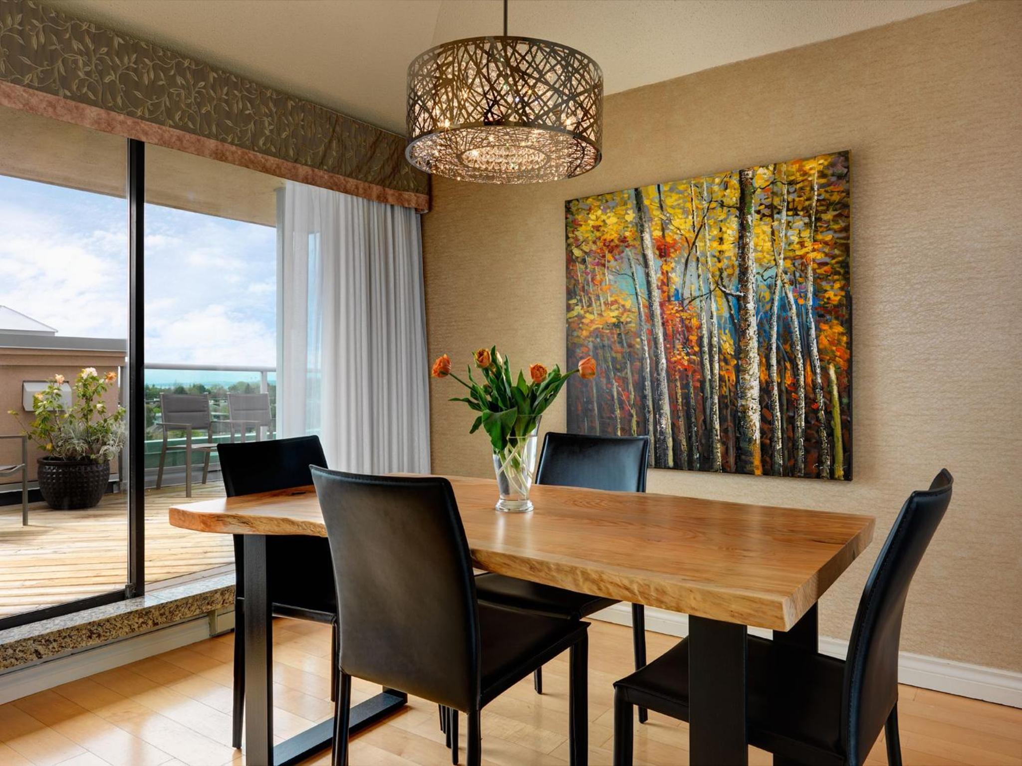 One-Bedroom Suite with Harbor View