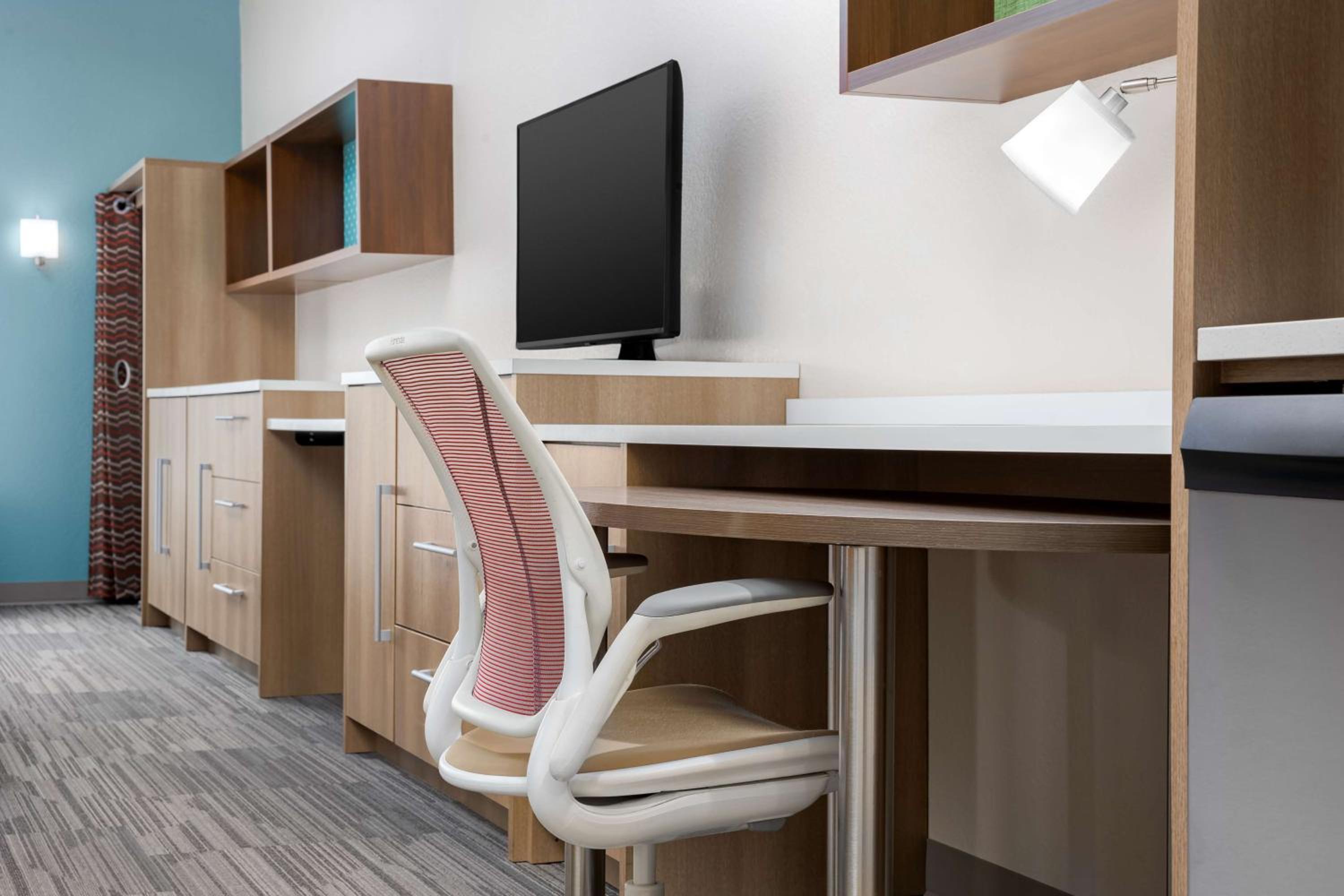 Queen Studio with Two Queen Beds - Non-Smoking