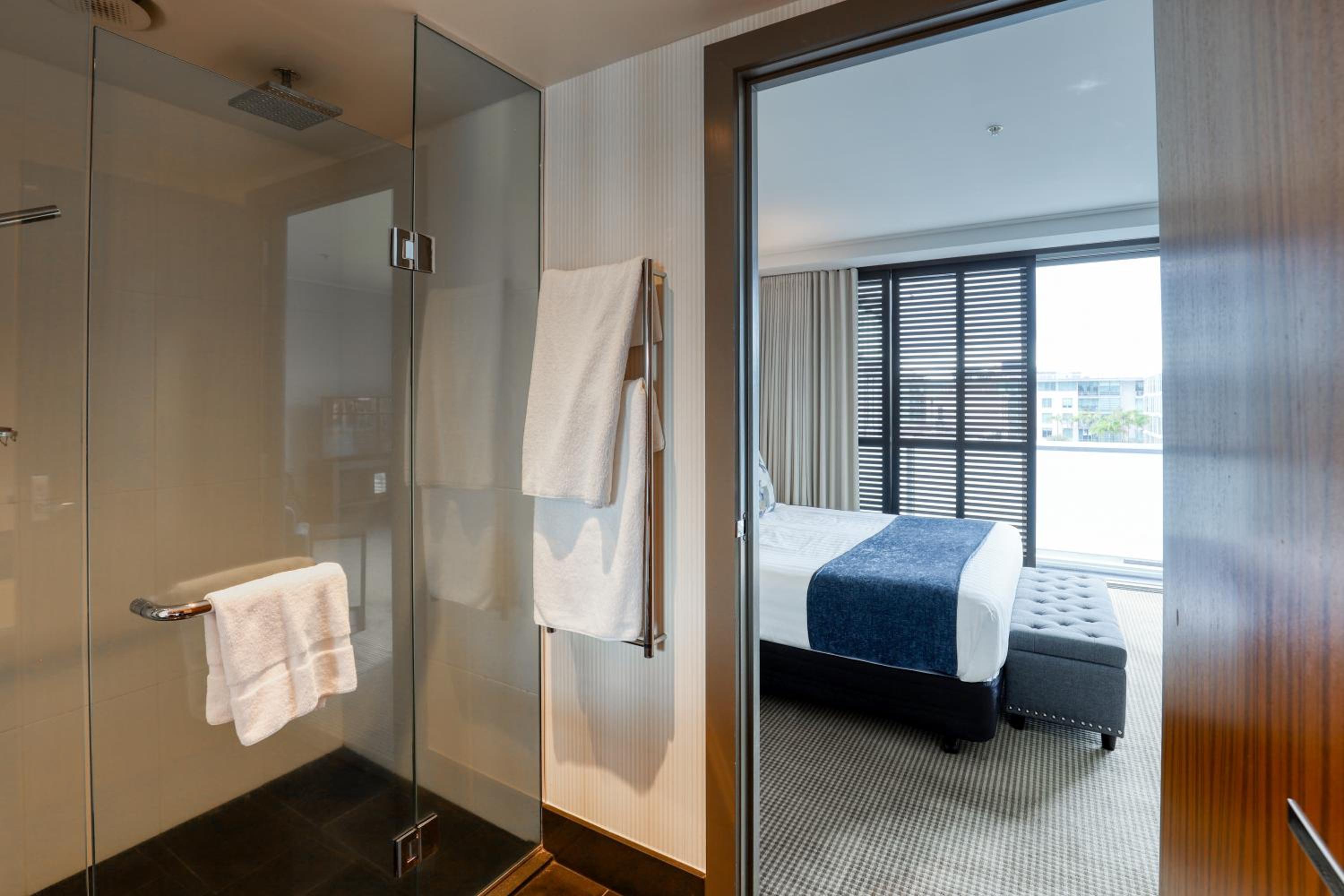 Deluxe King Room with Balcony