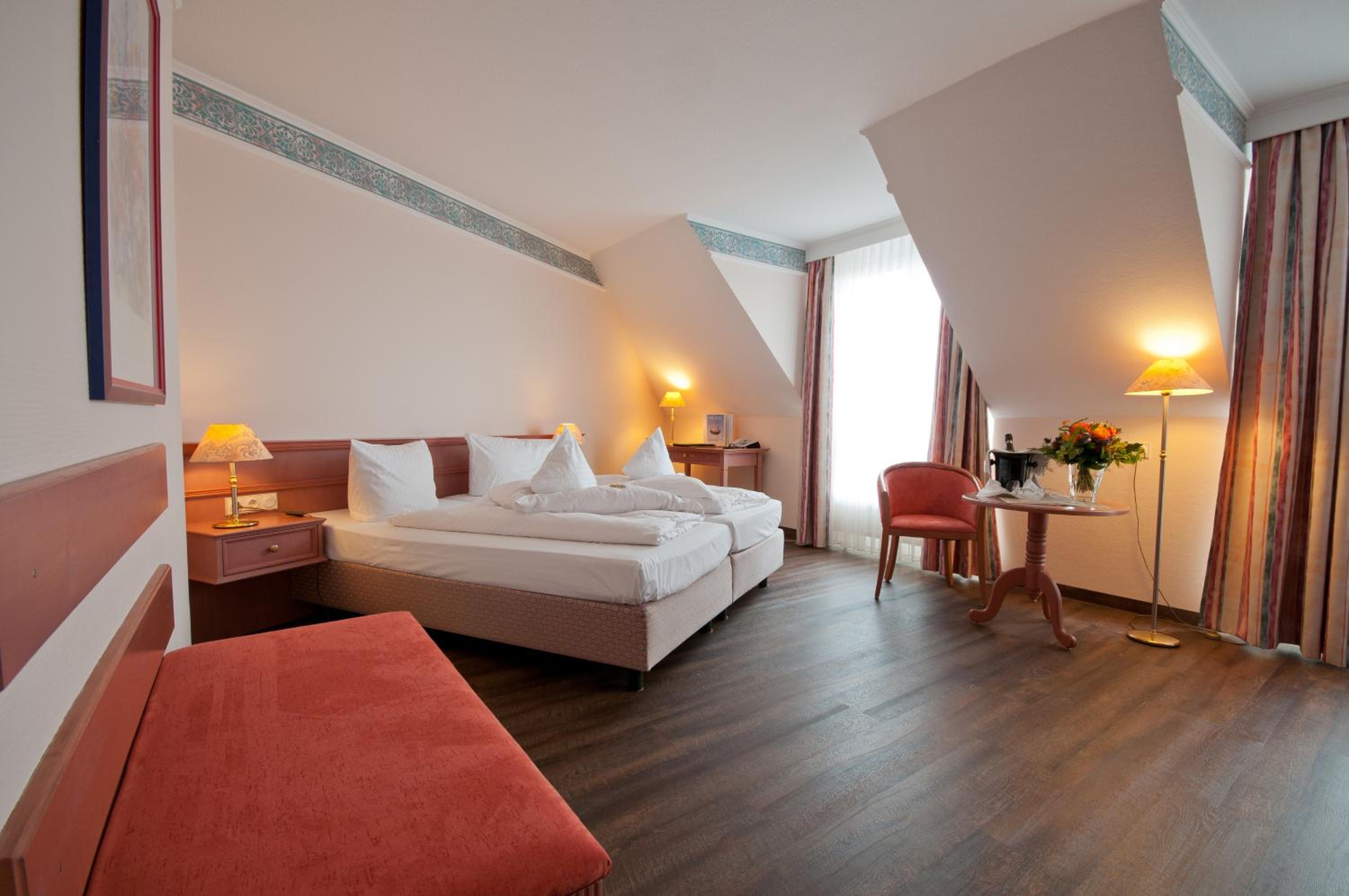 Junior Suite (2 Adults)