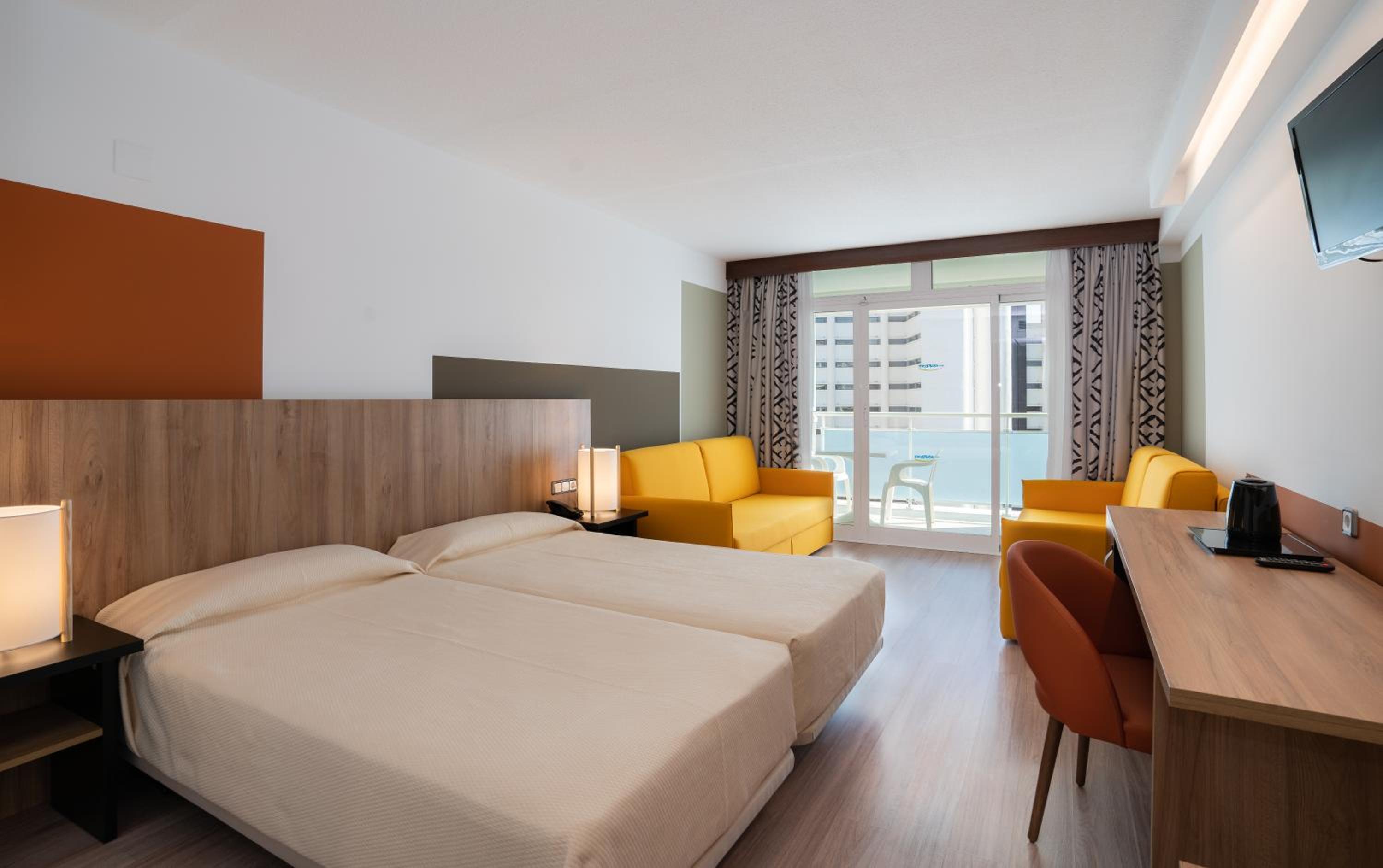 Double Room (2 Adults + 2 Children)