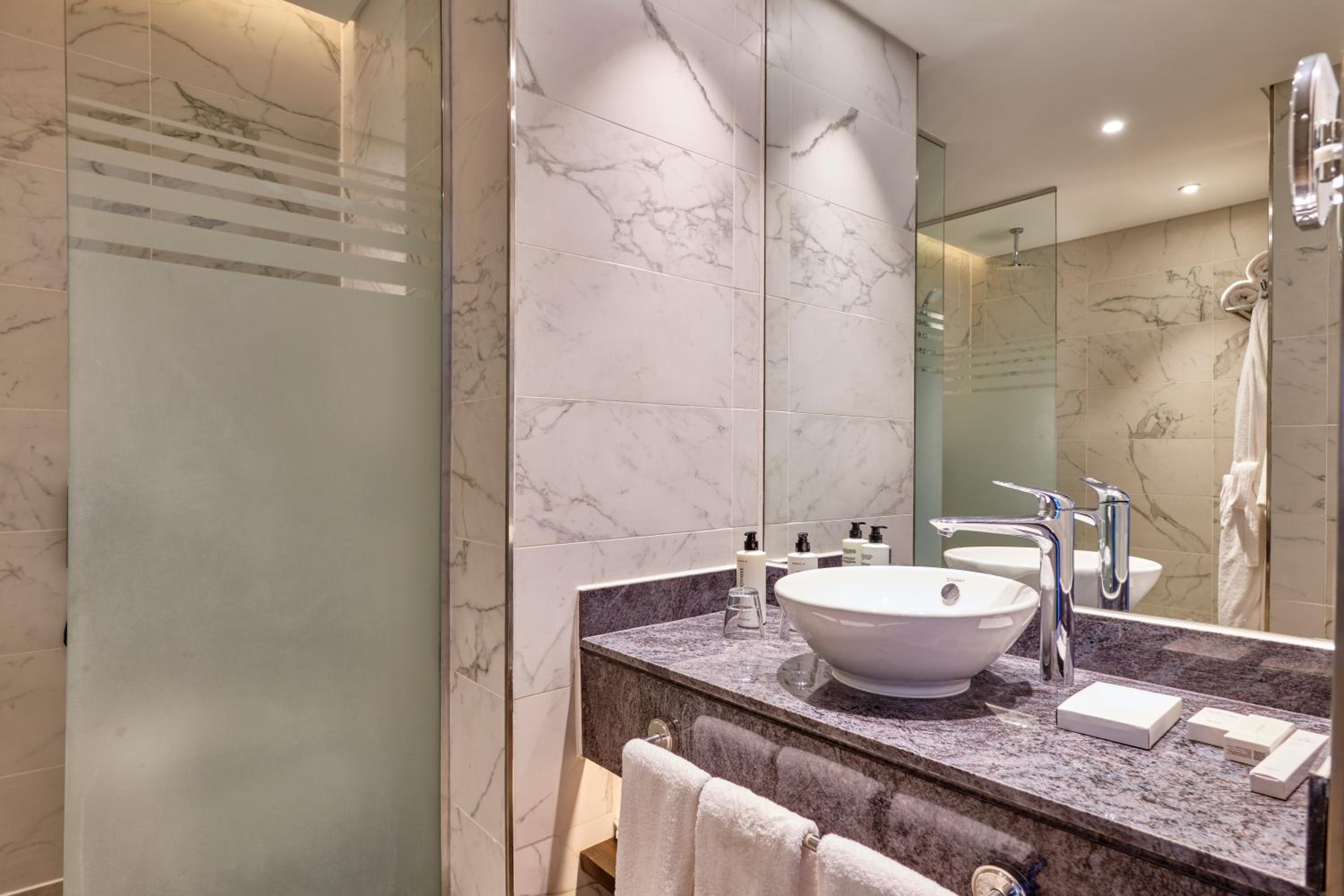 Standard King Room - Accessible