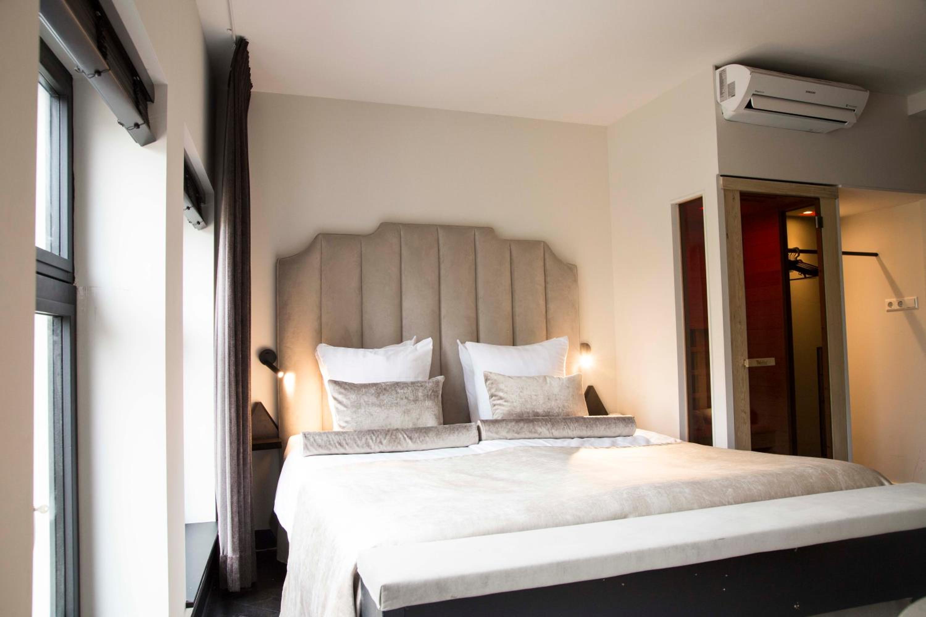 Double Room with Balcony and Terrace