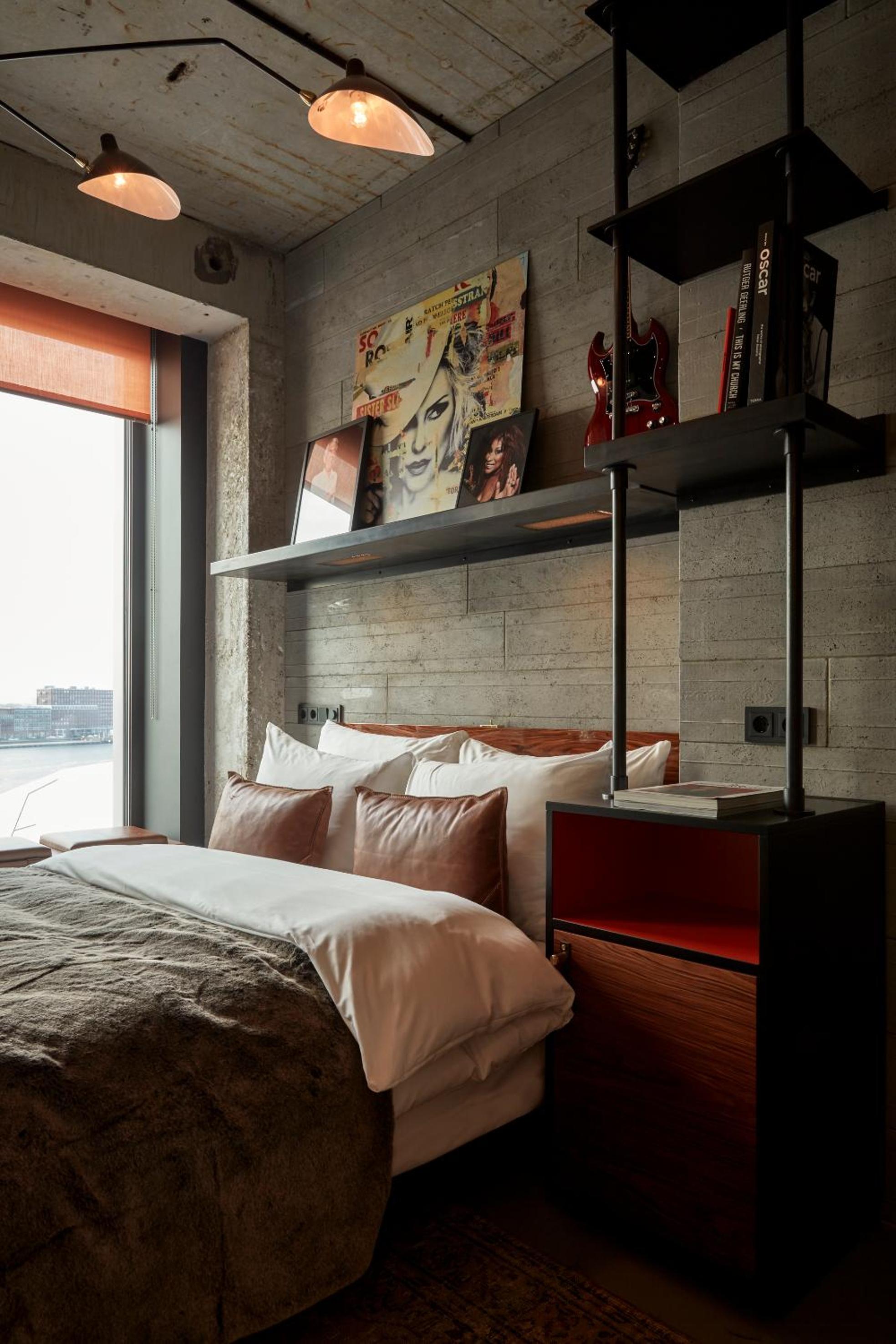 Deluxe Room with City View