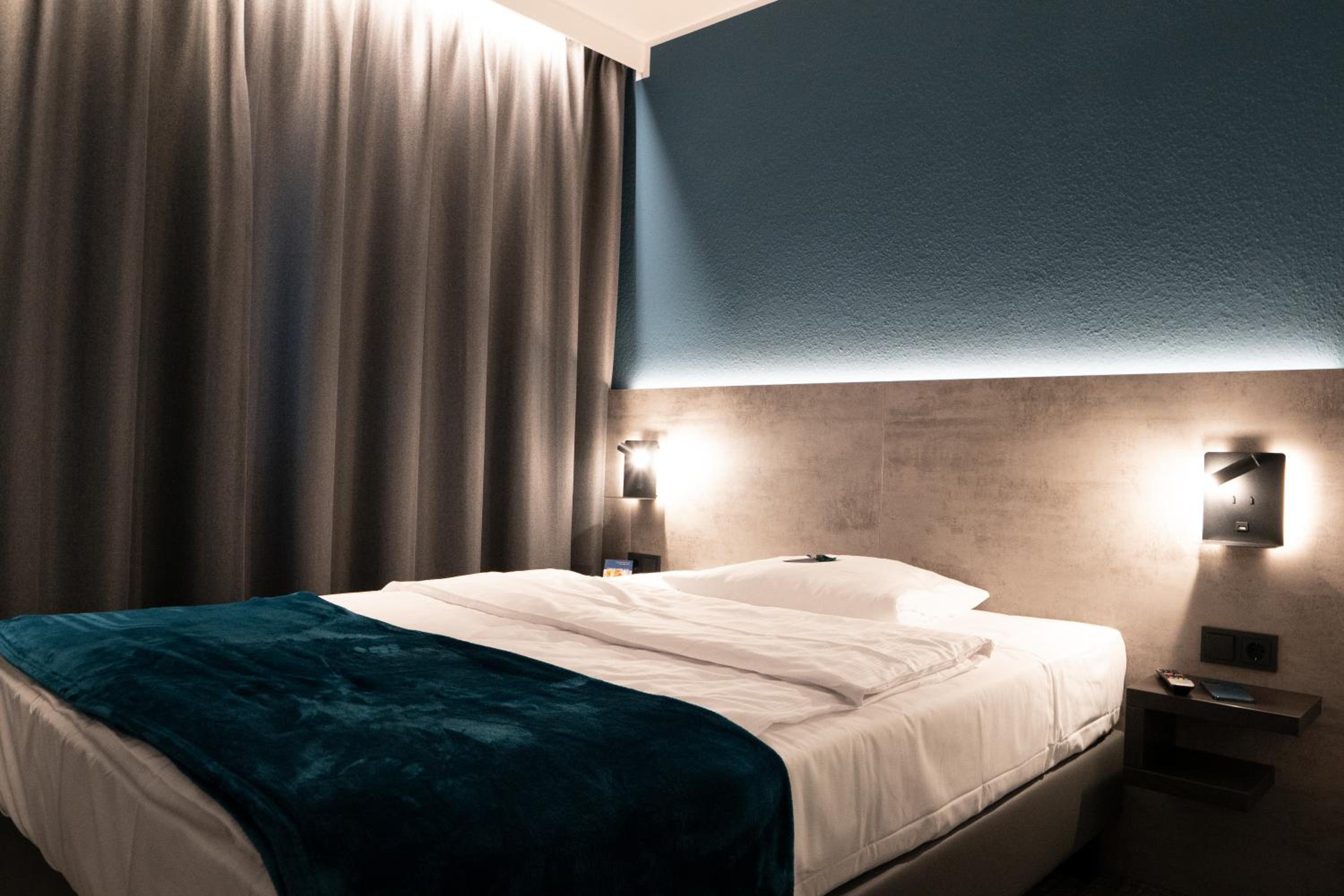Business Single Room