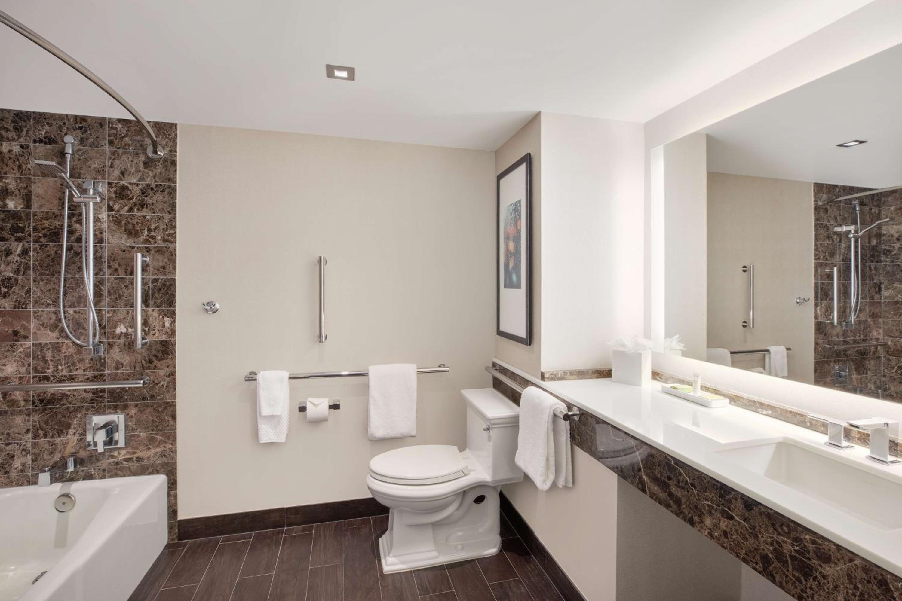 Double Room with Two Double Beds - Mobility Access